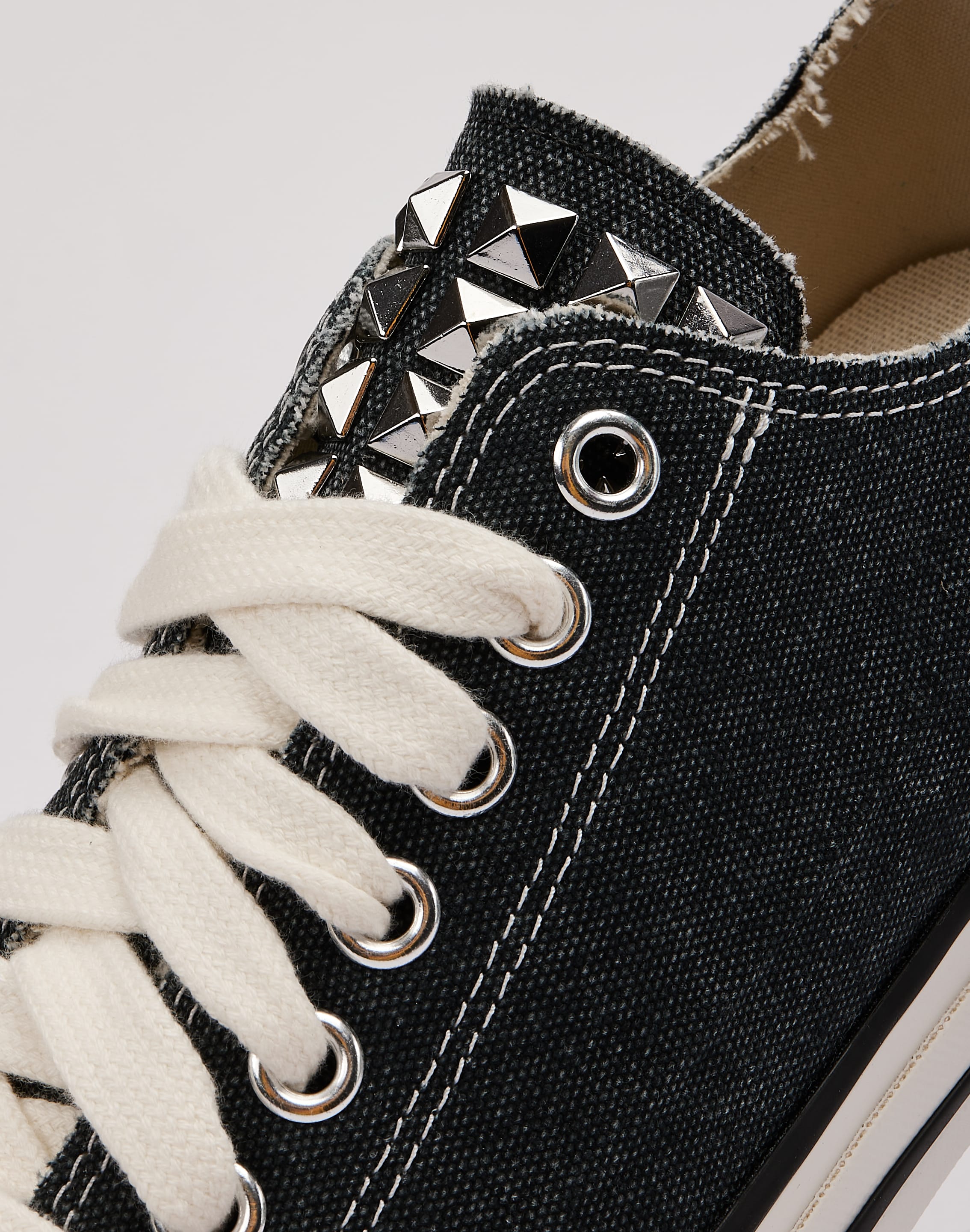 Photo of Converse Chuck Taylor Studded Throwback Low OX