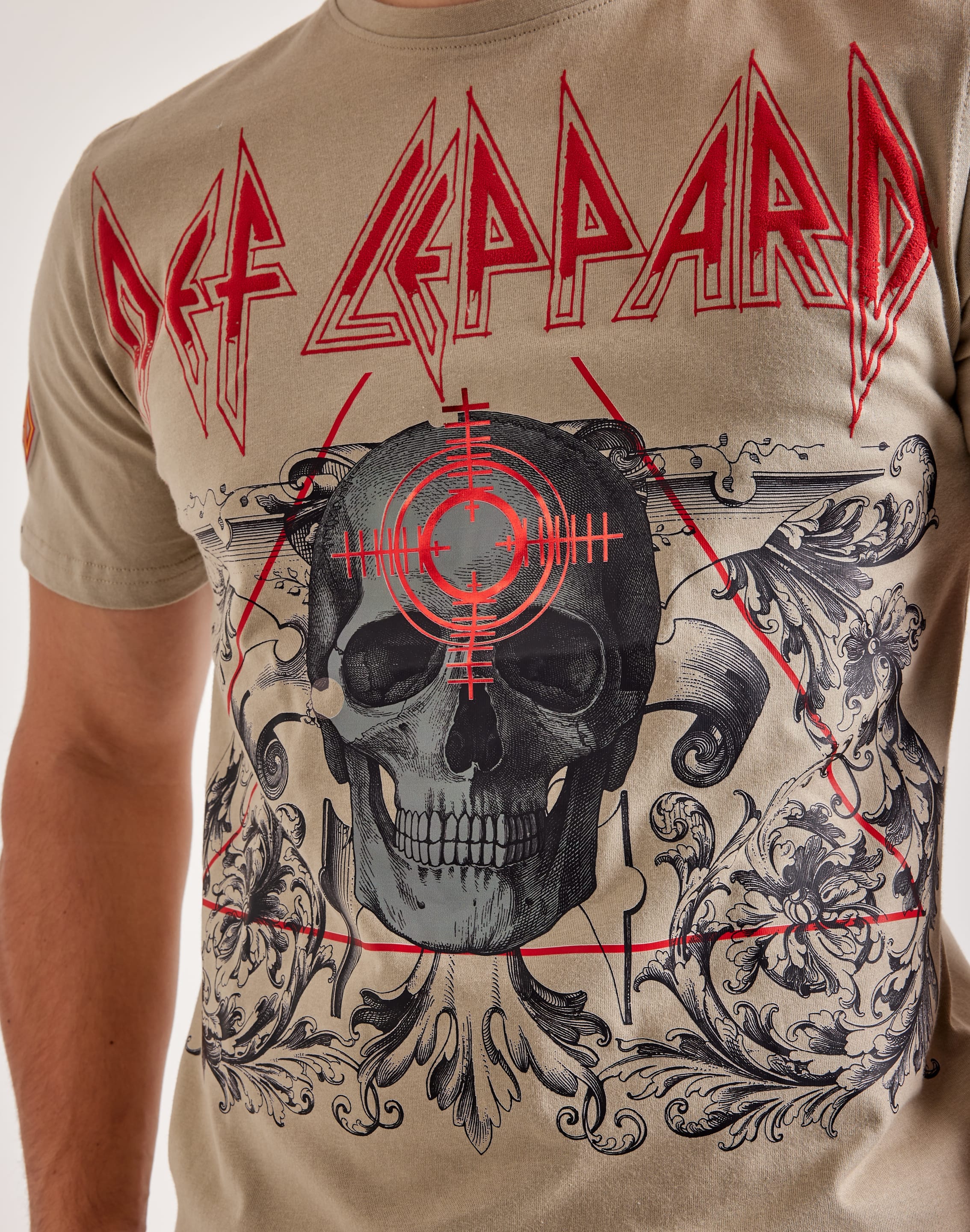 Central Mills Def Leppard Tee – DTLR