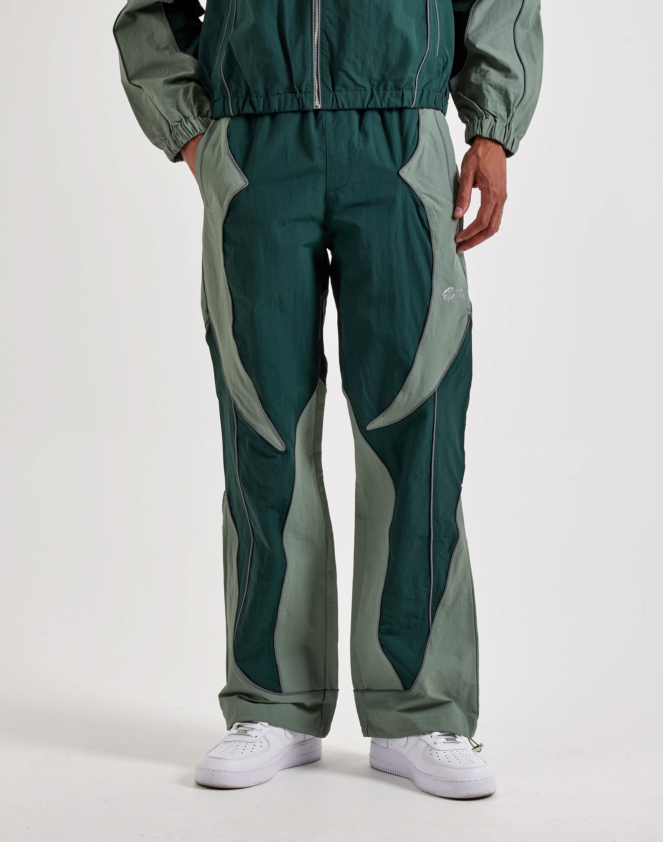 Photo of EPTM Cover Pants