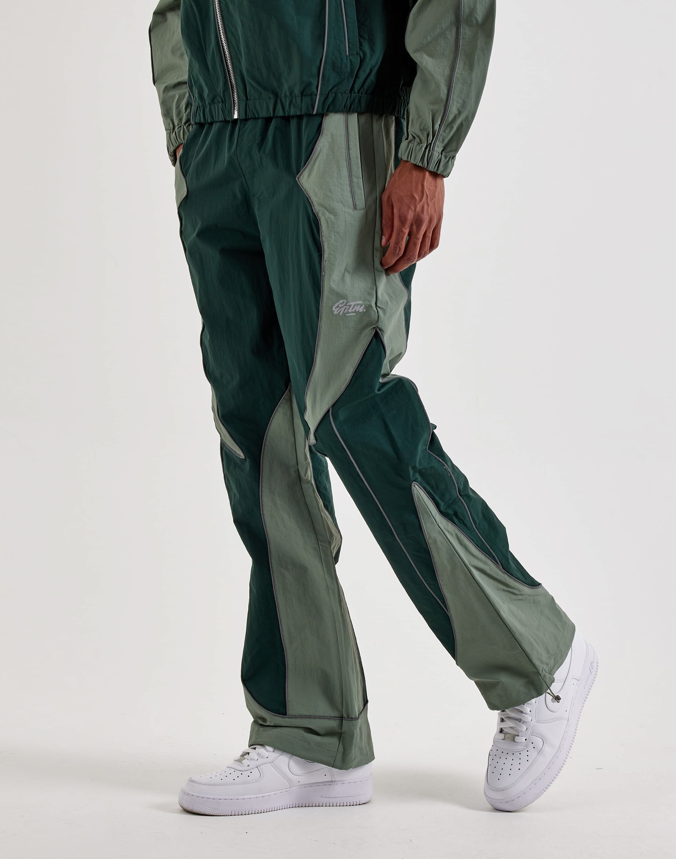 Photo of EPTM Cover Pants