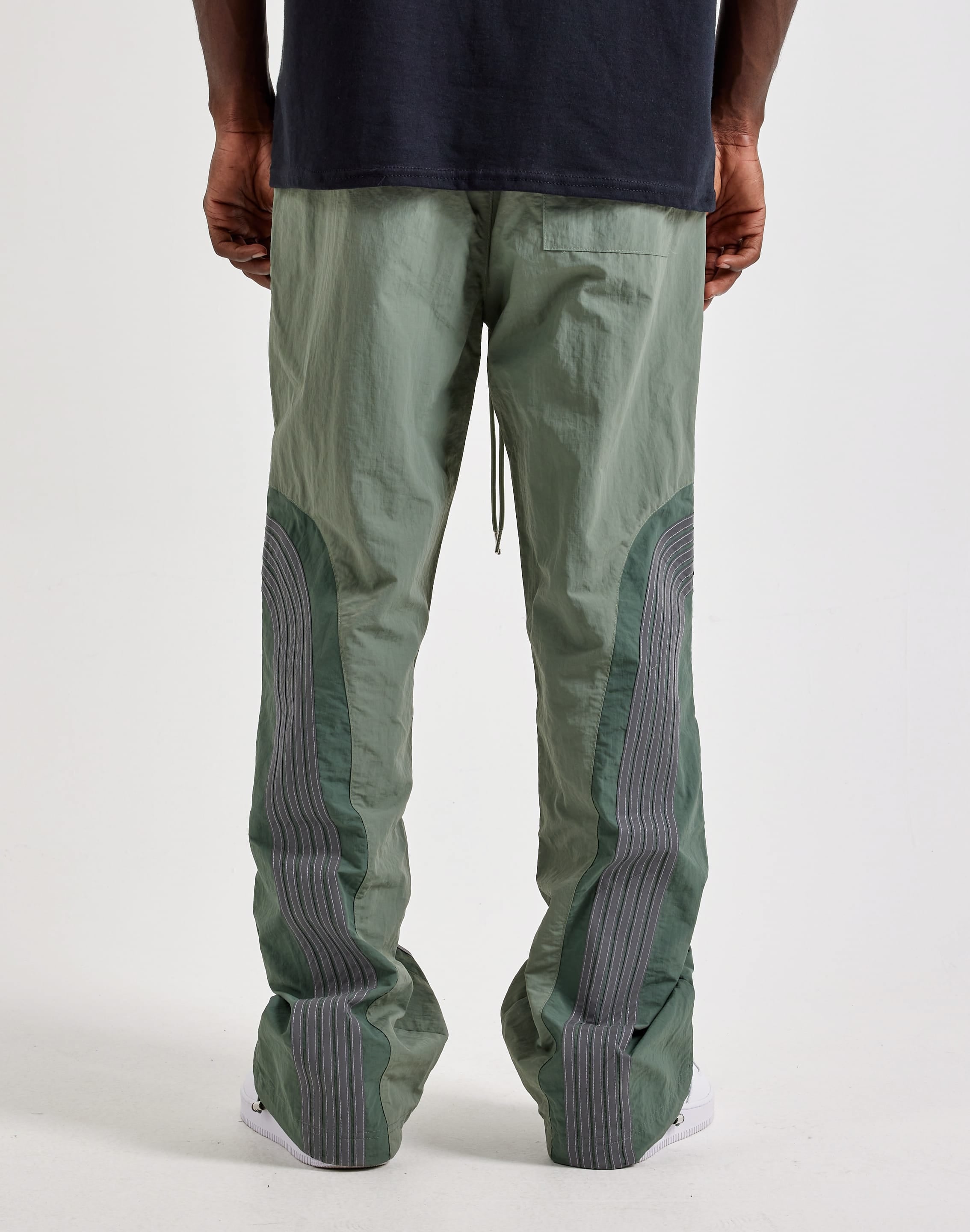 Photo of EPTM Drive Pants