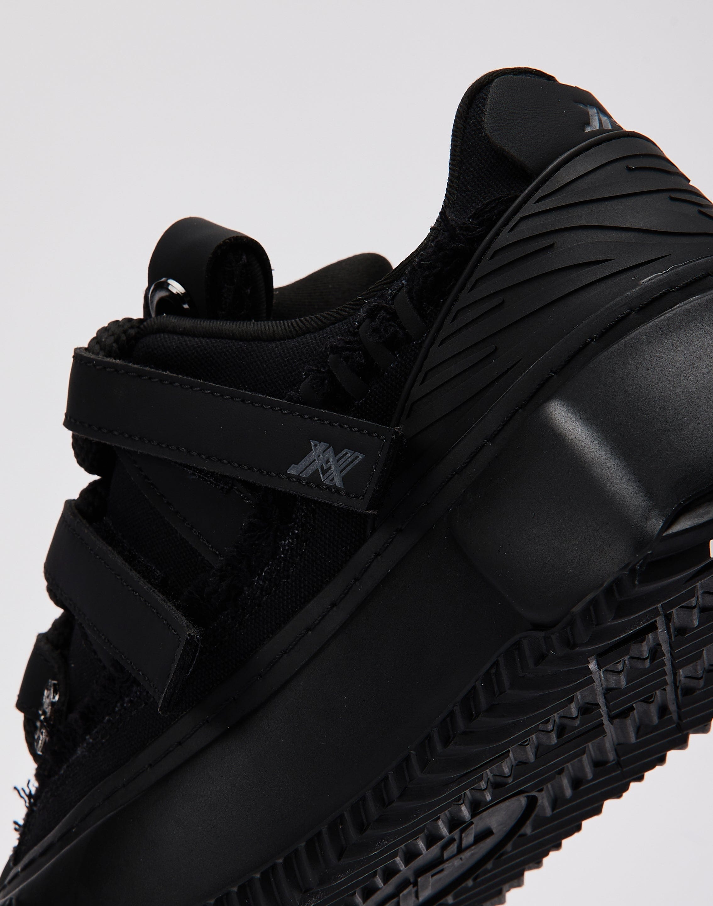 dtlr.com is where to buy