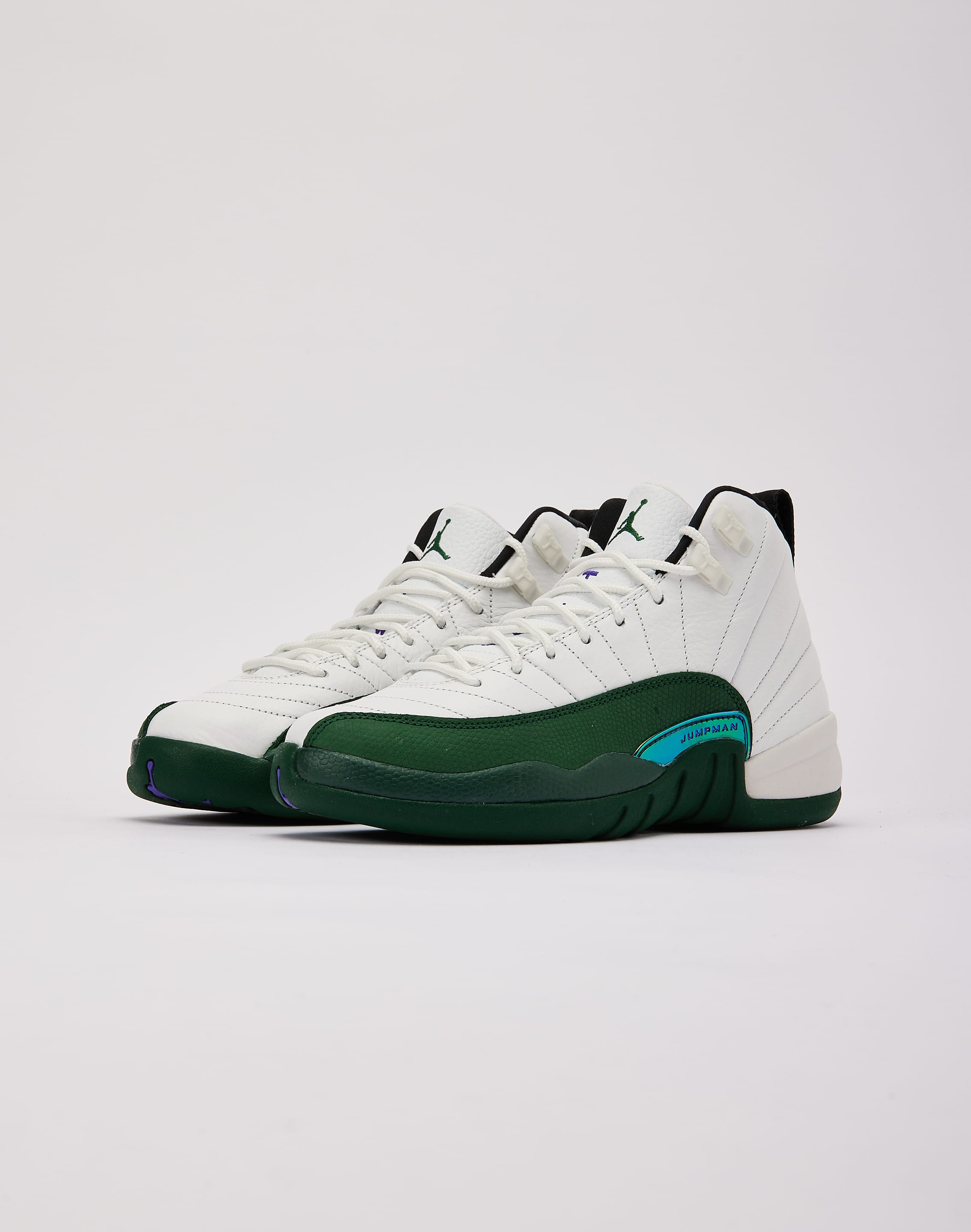 Jordan Air Jordan 12 Retro 'Summit White and Gorge Green' Grade-School, image 2 of 6