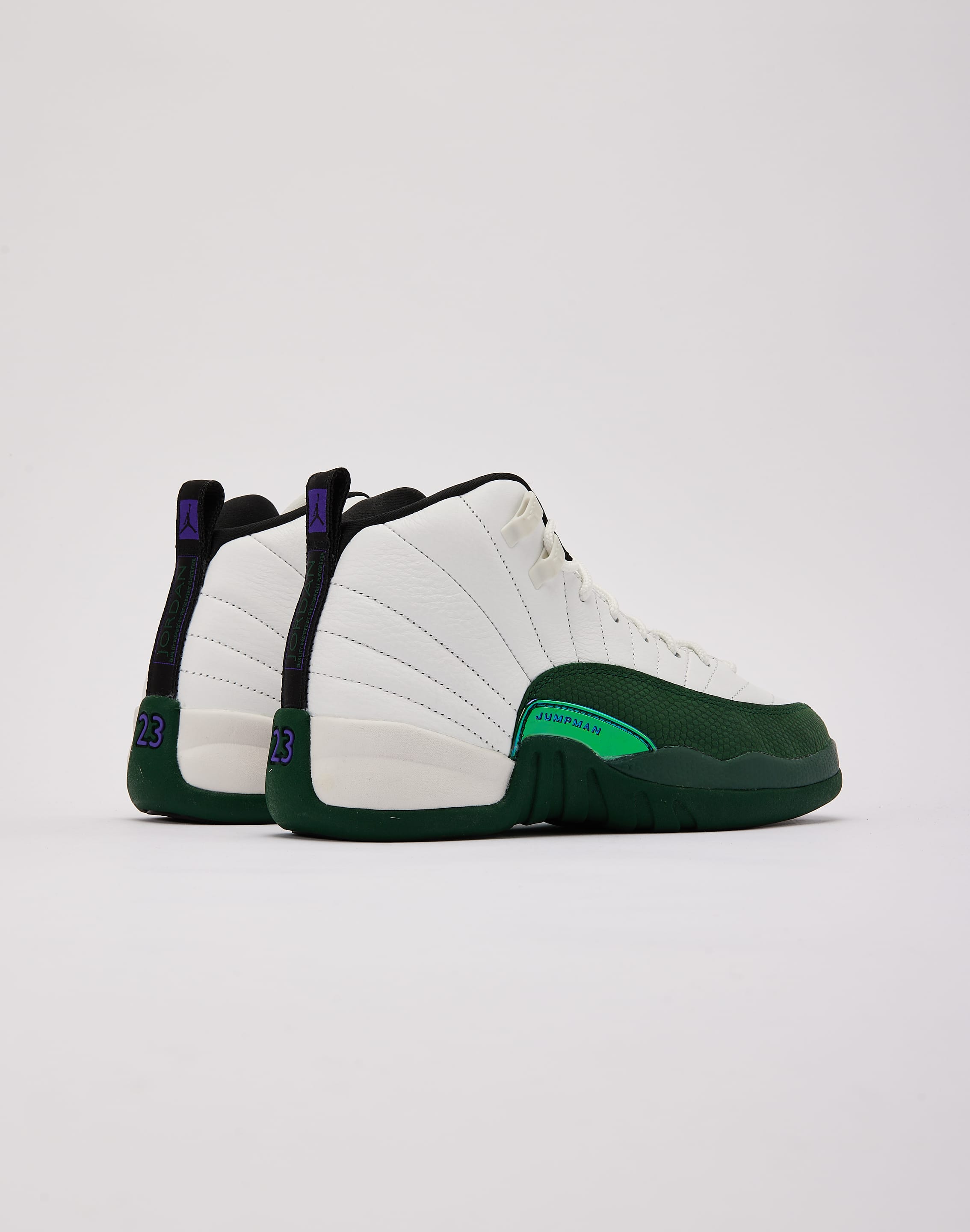 Jordan Air Jordan 12 Retro 'Summit White and Gorge Green' Grade-School, image 3 of 6
