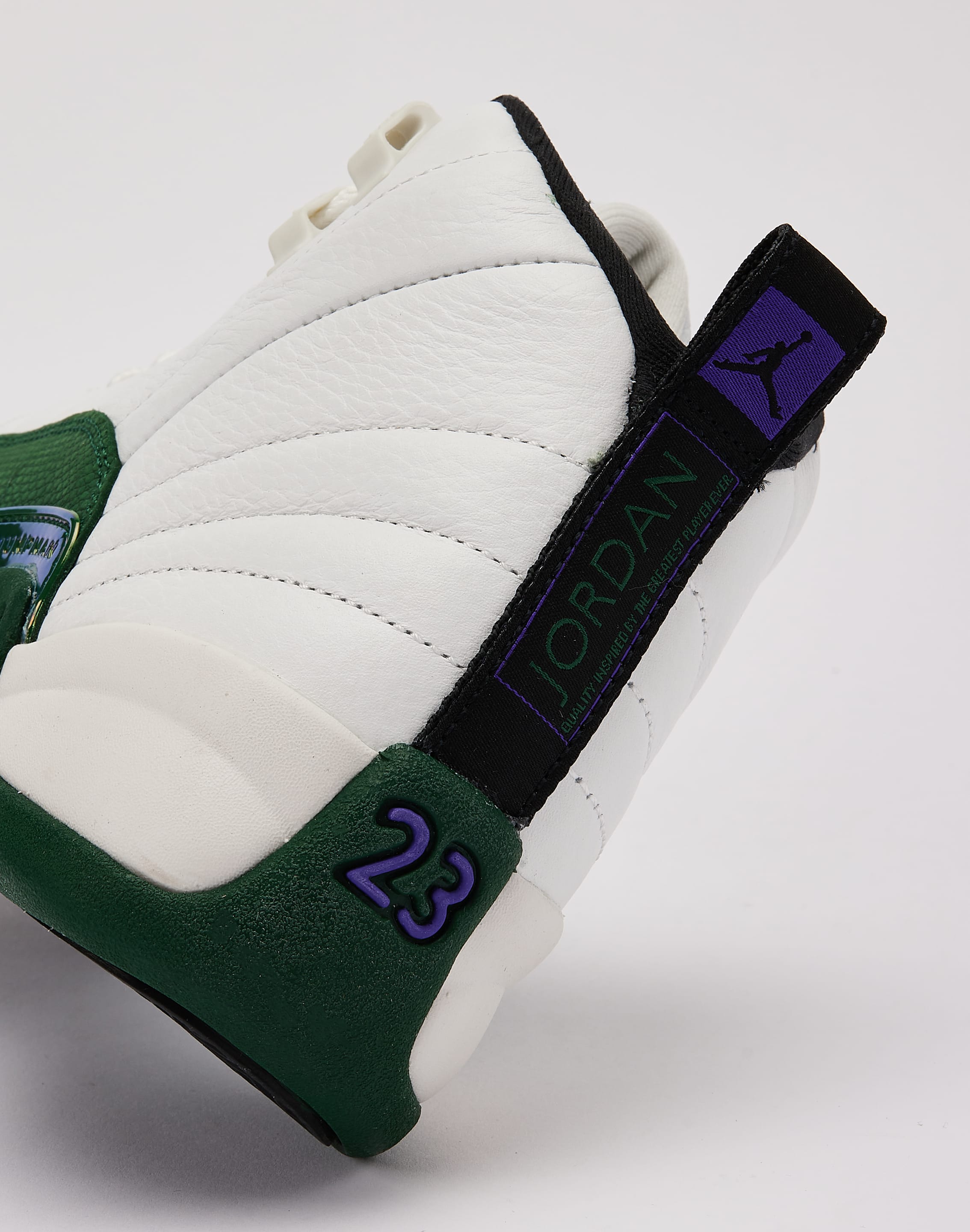 Jordan Air Jordan 12 Retro 'Summit White and Gorge Green' Grade-School, image 5 of 6