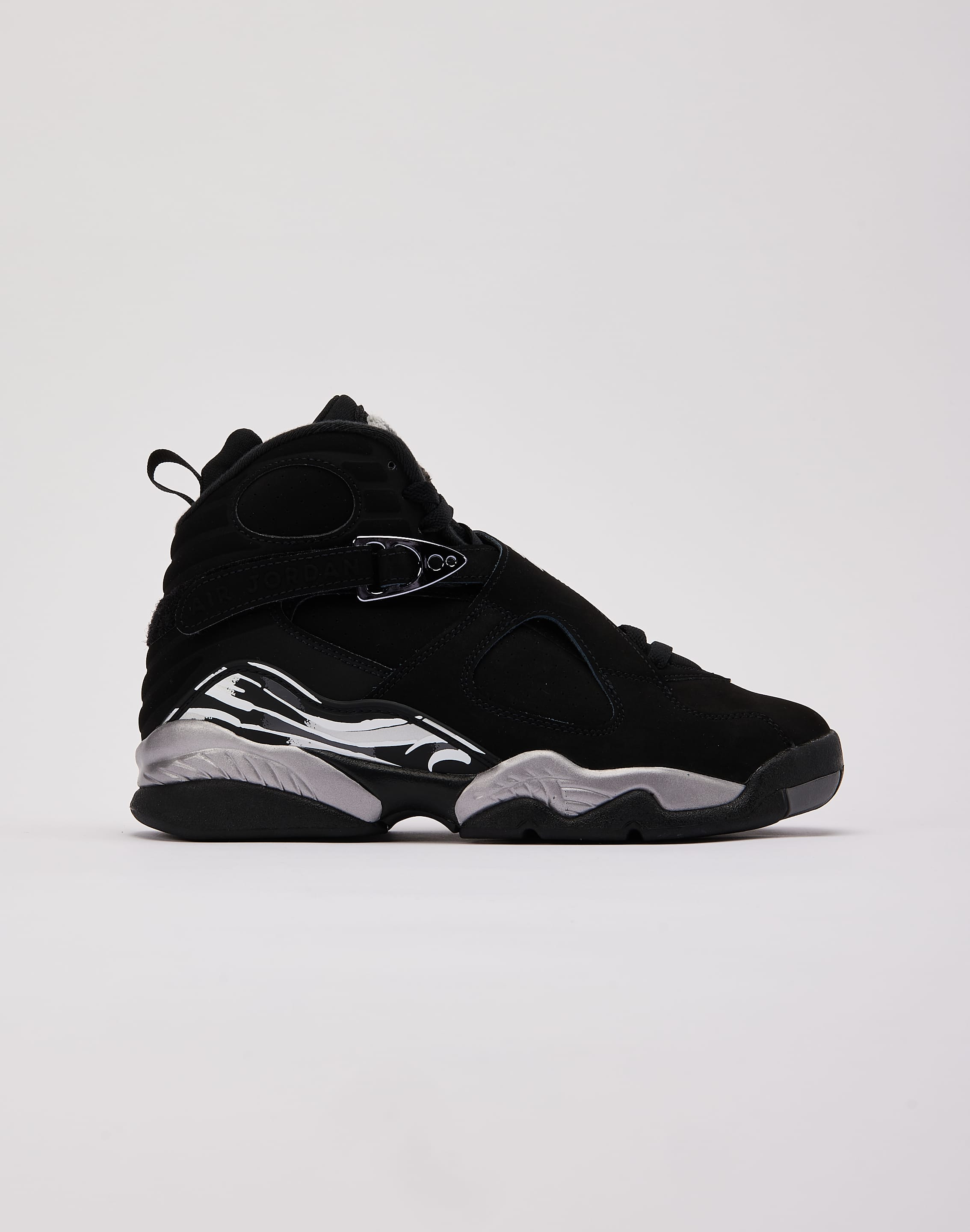 Photo of Jordan Air Jordan 8 Retro 'Chrome' Grade-School