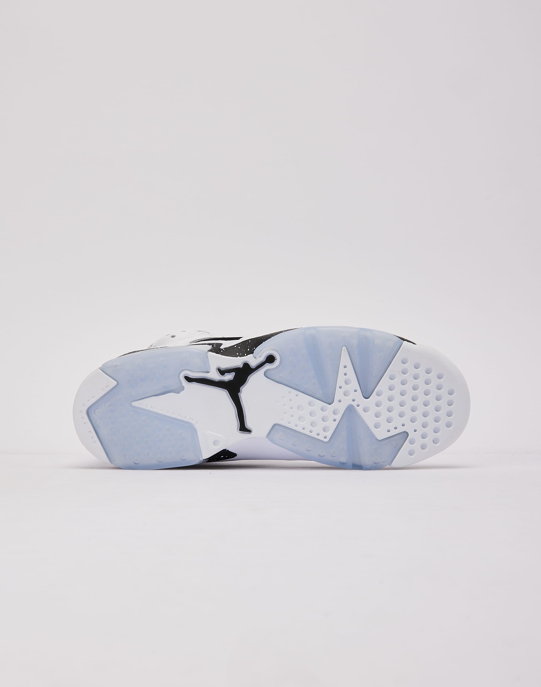 Photo of Jordan Air Jordan 6 Retro 'Oreo' Grade-School