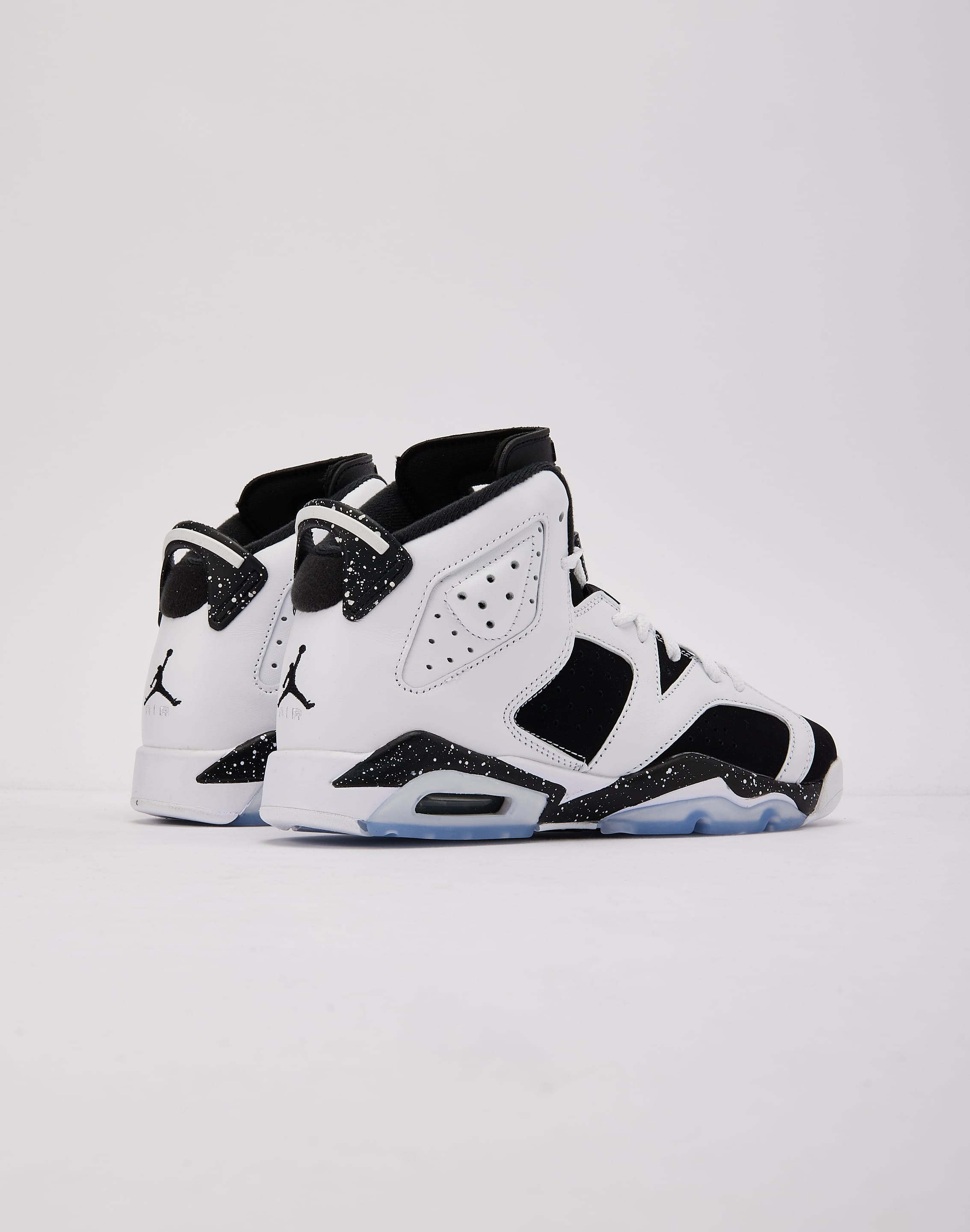 Photo of Jordan Air Jordan 6 Retro 'Oreo' Grade-School