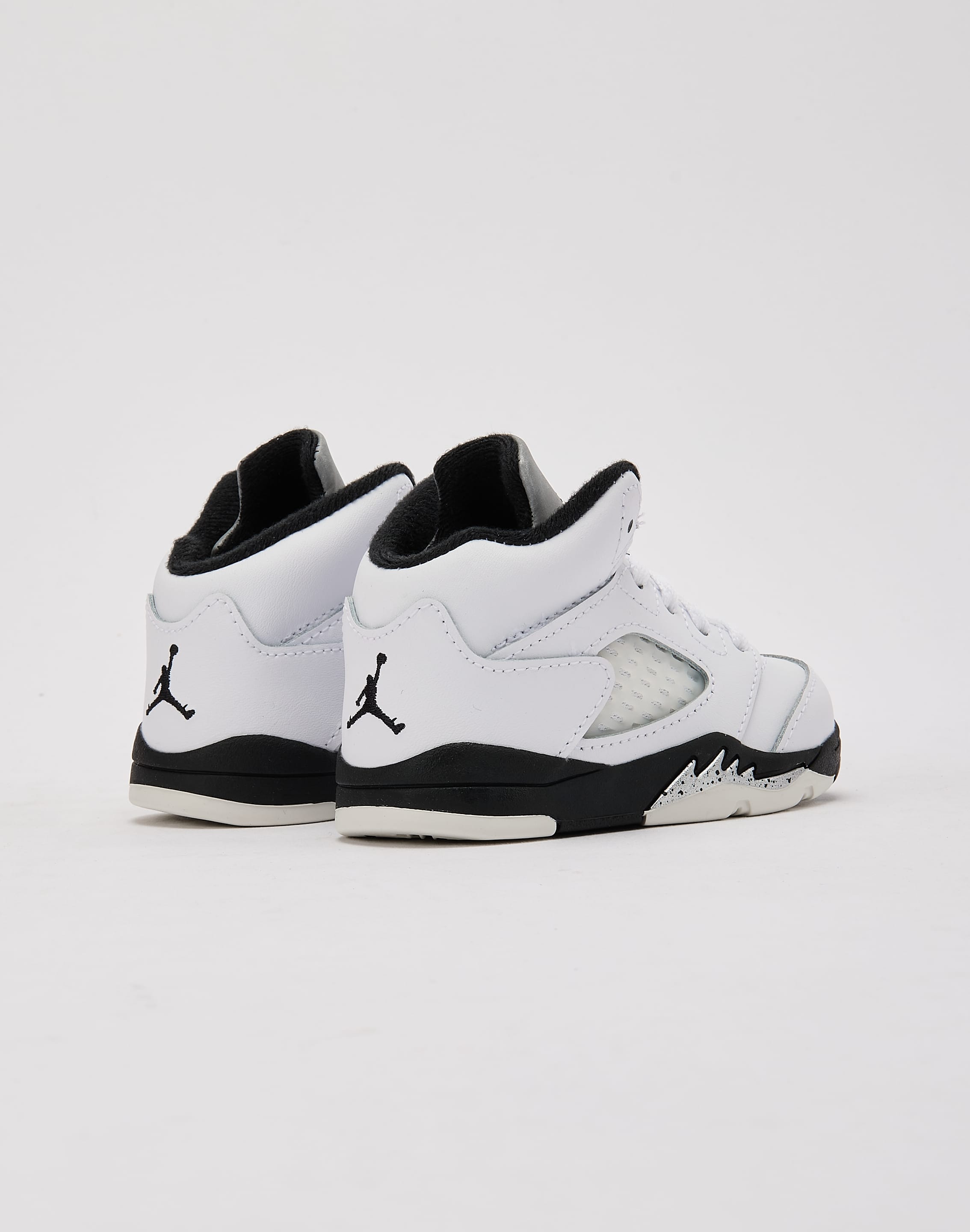 シューズ(男性用) Nike Air Jordan 5 Retro \"White and Black Nike Air Jordan 5 Retro 