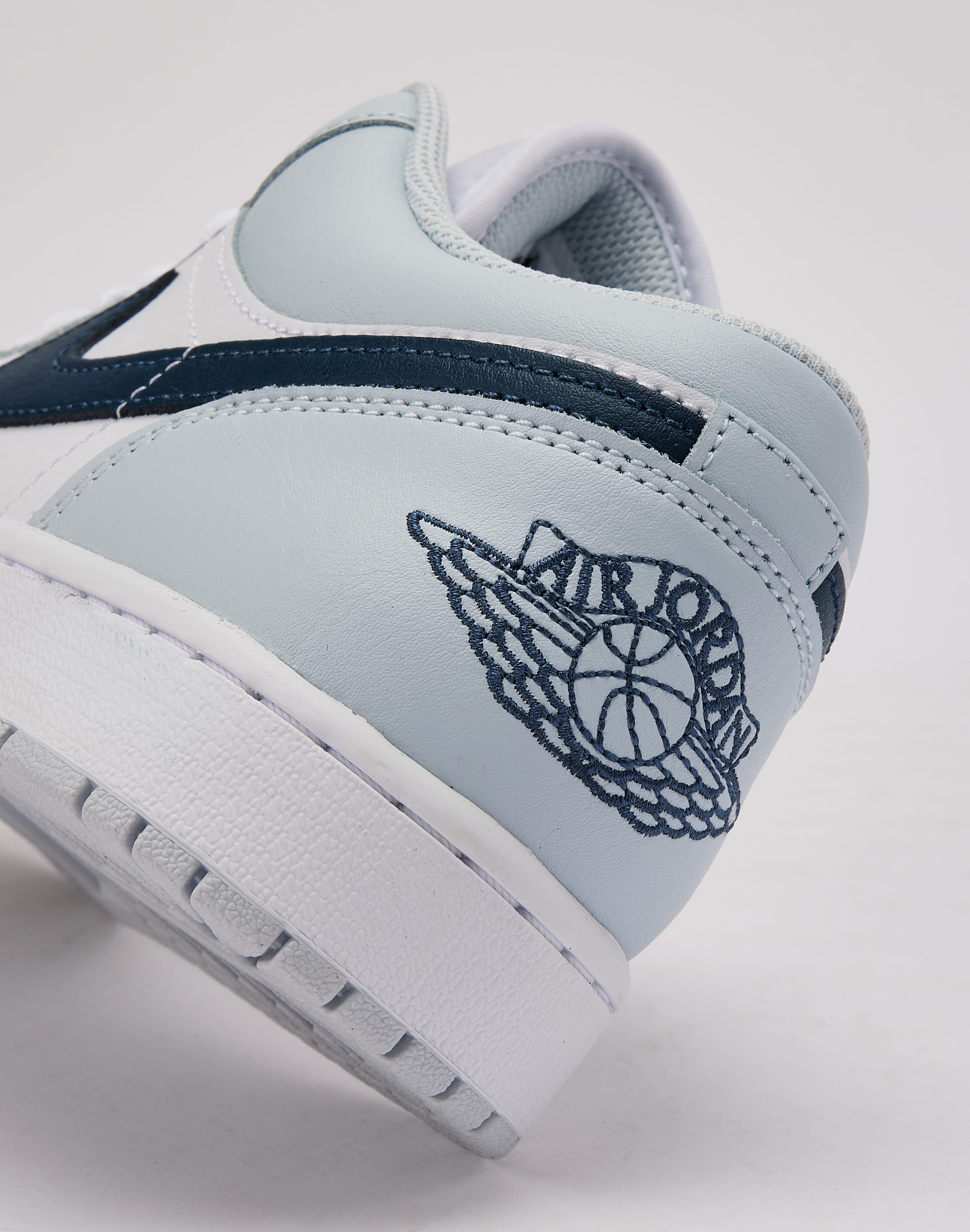 dtlr.com is where to buy