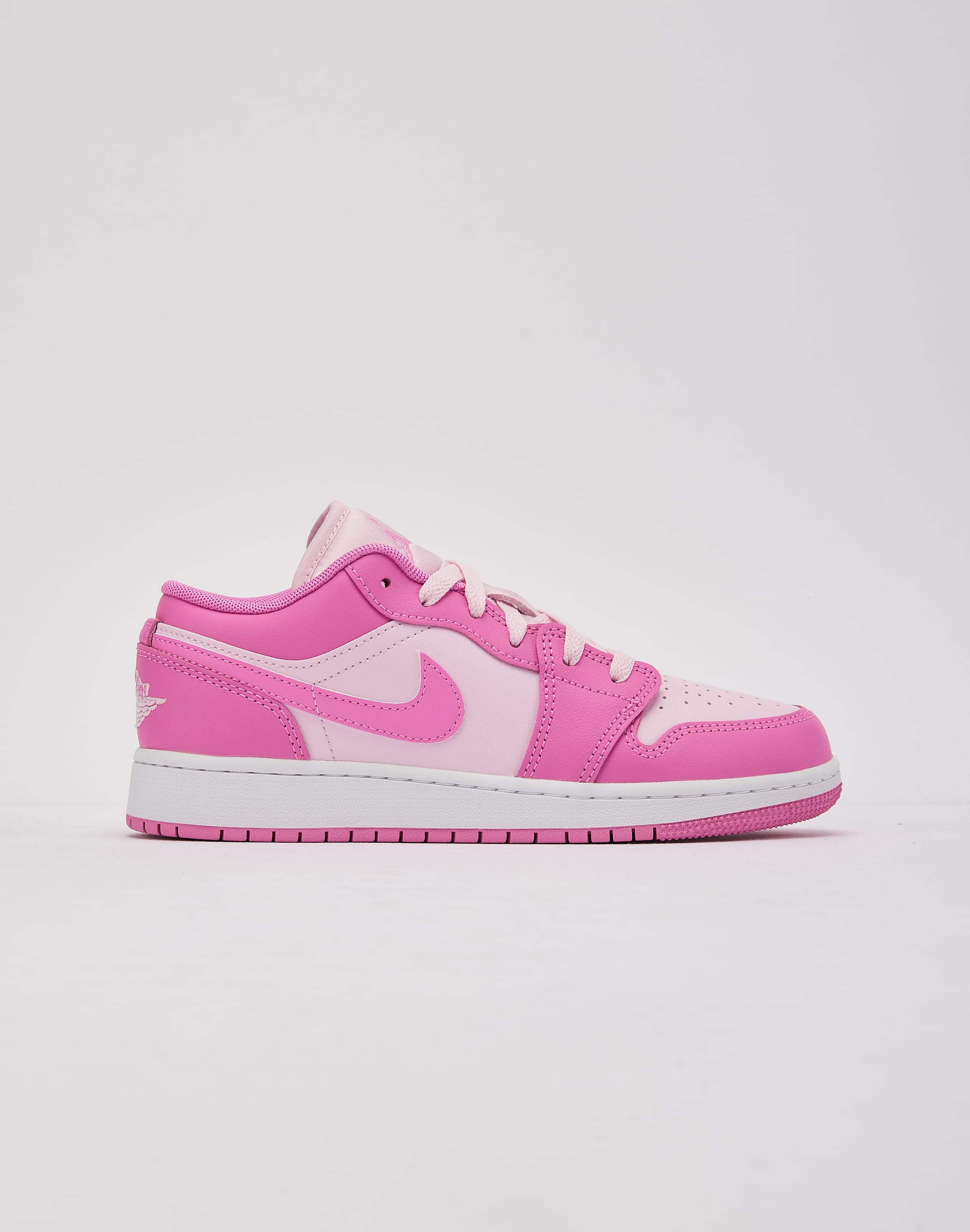 Photo of Jordan Air Jordan 1 Low Grade-School