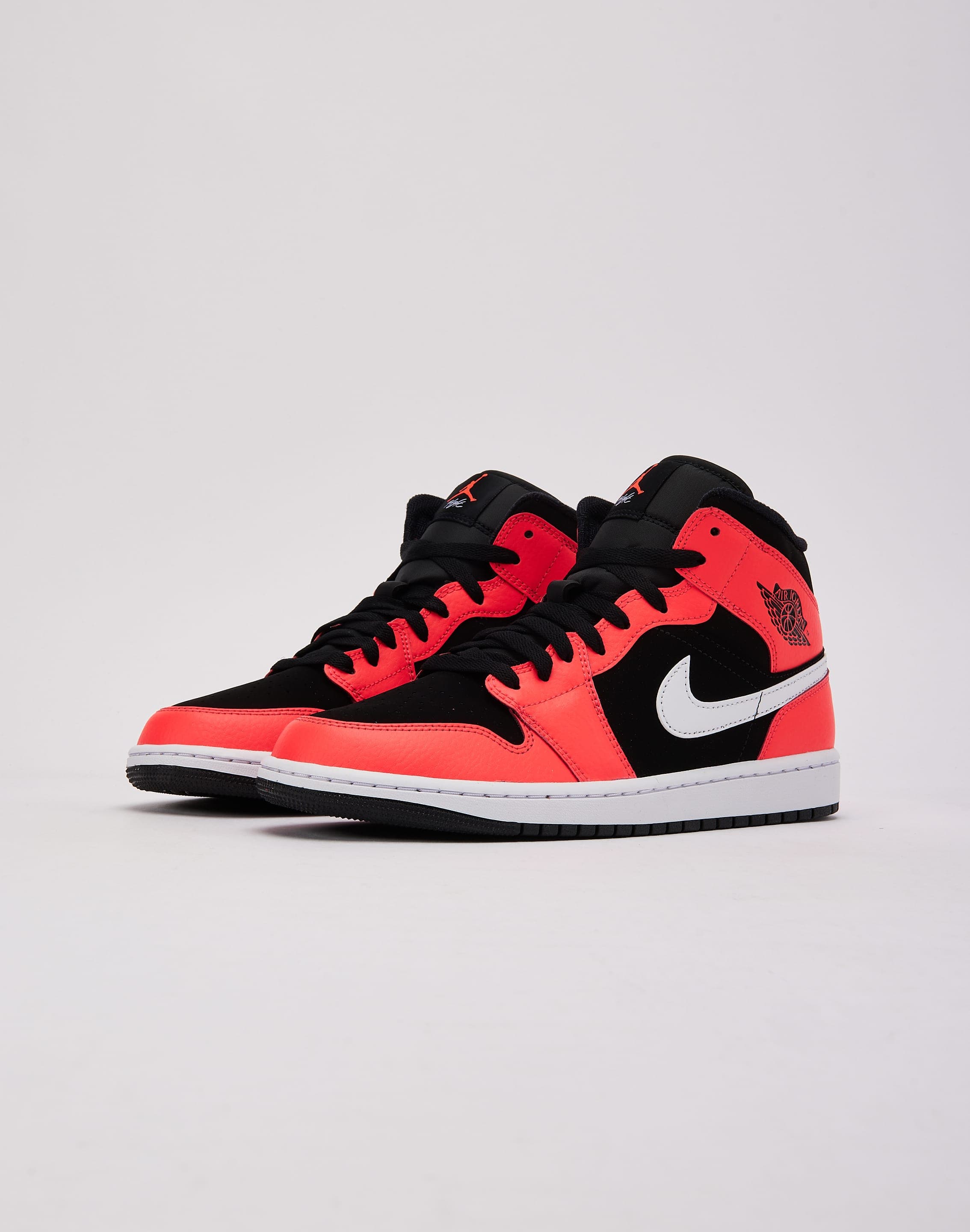 Photo of Jordan Air Jordan 1 Mid