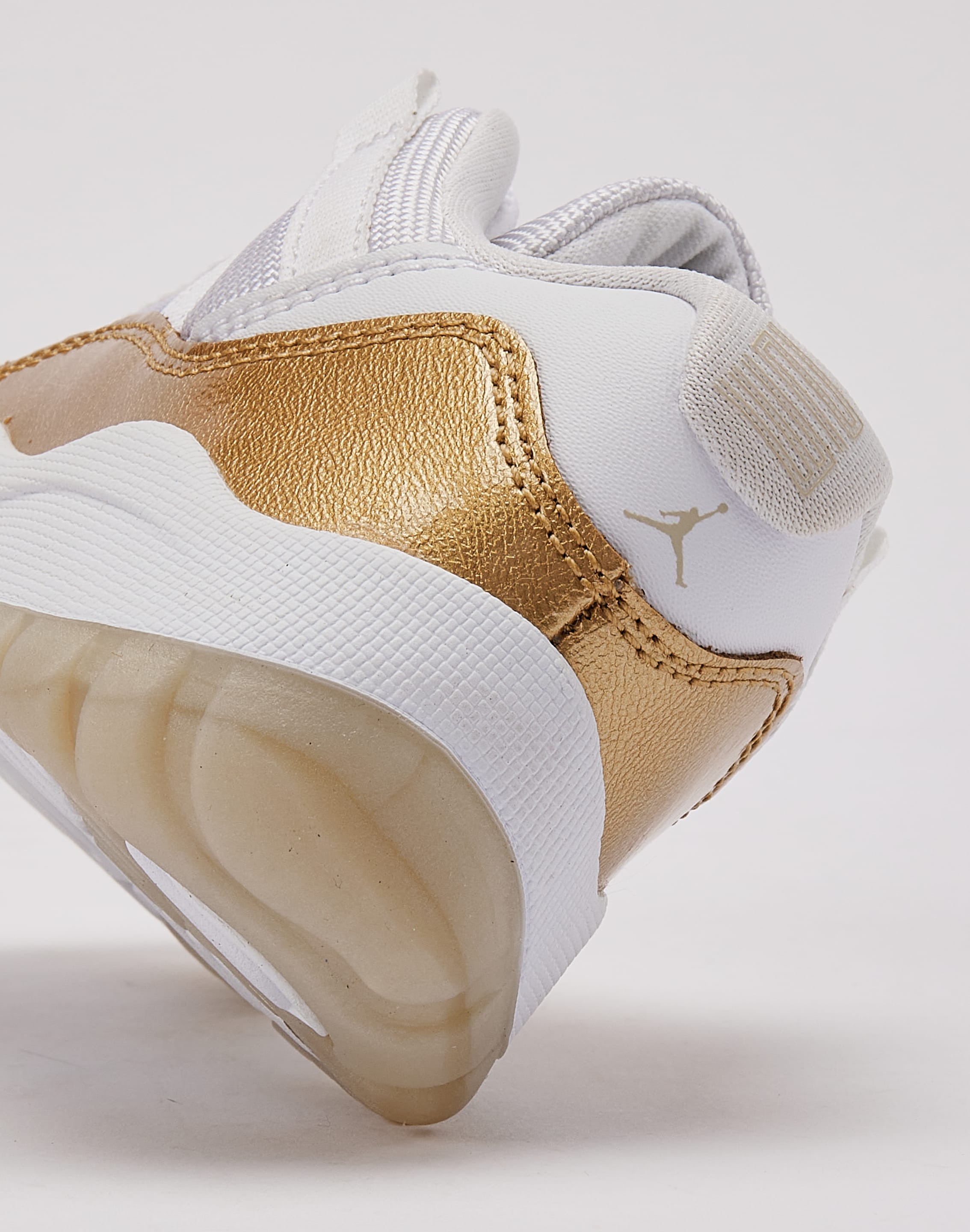 Photo of Jordan Air Jordan 11 Retro Low 'Mother's Day' Pre-School