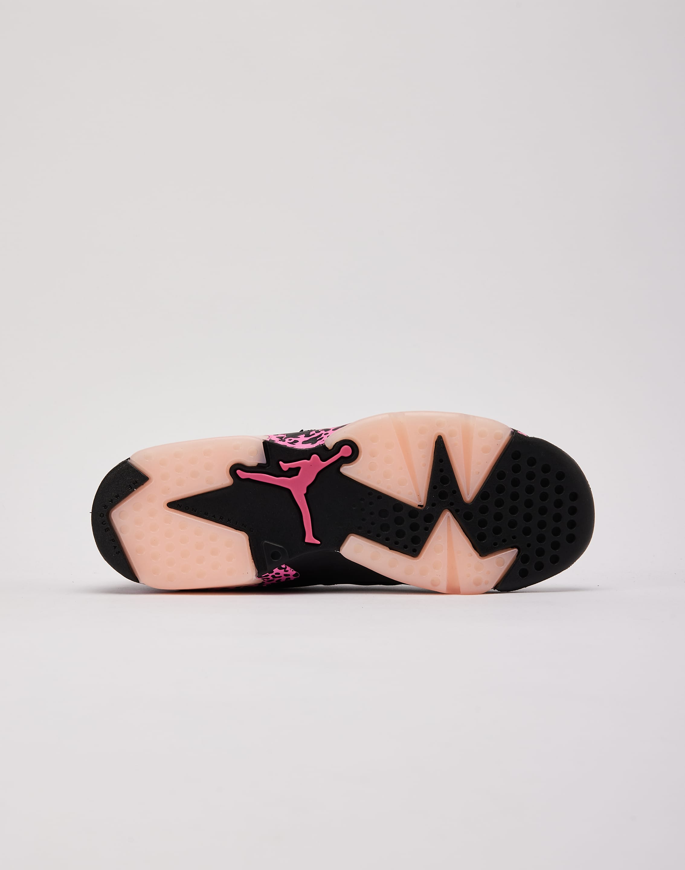 Photo of Jordan Air Jordan 6 Retro Low Grade-School
