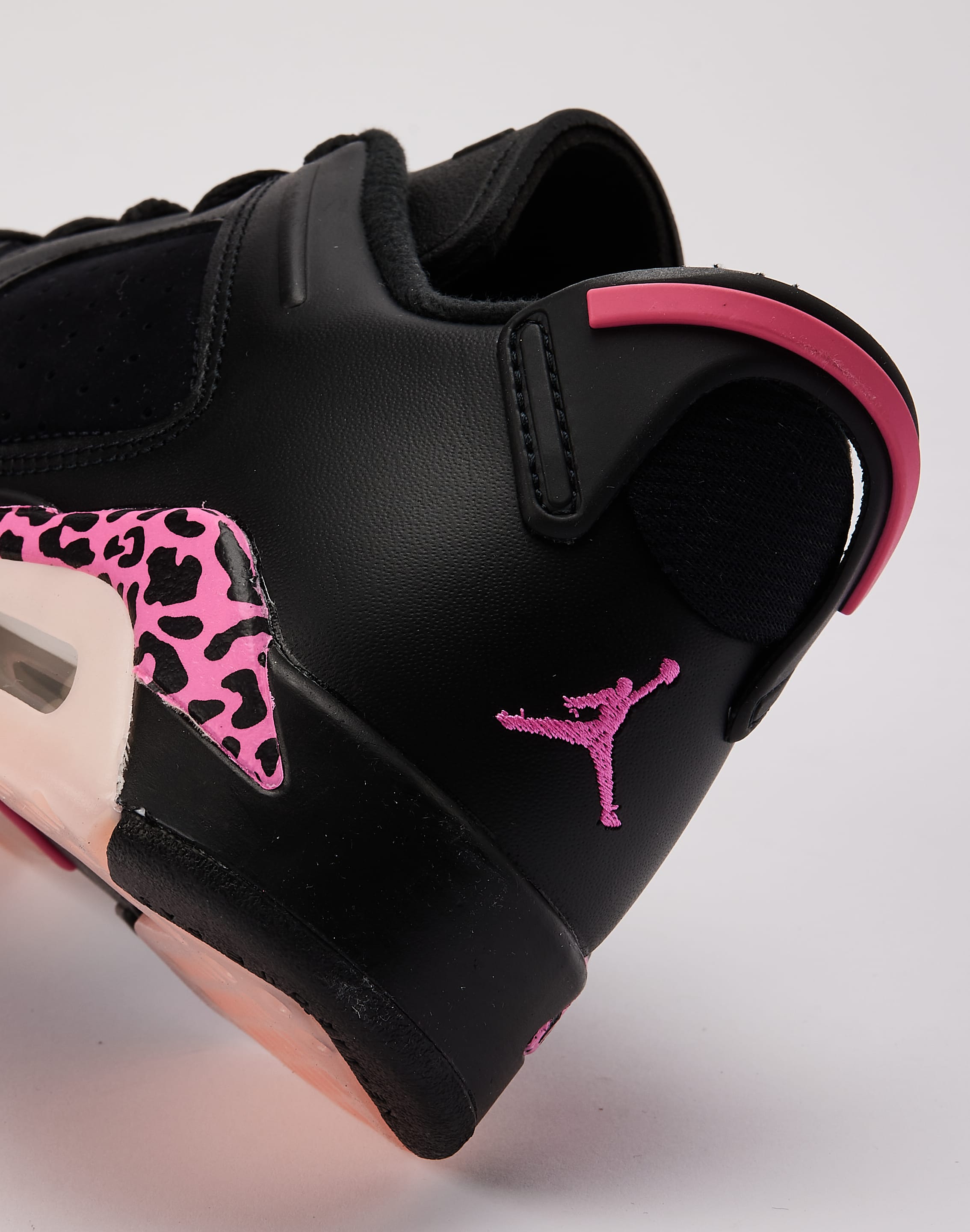 Photo of Jordan Air Jordan 6 Retro Low Grade-School