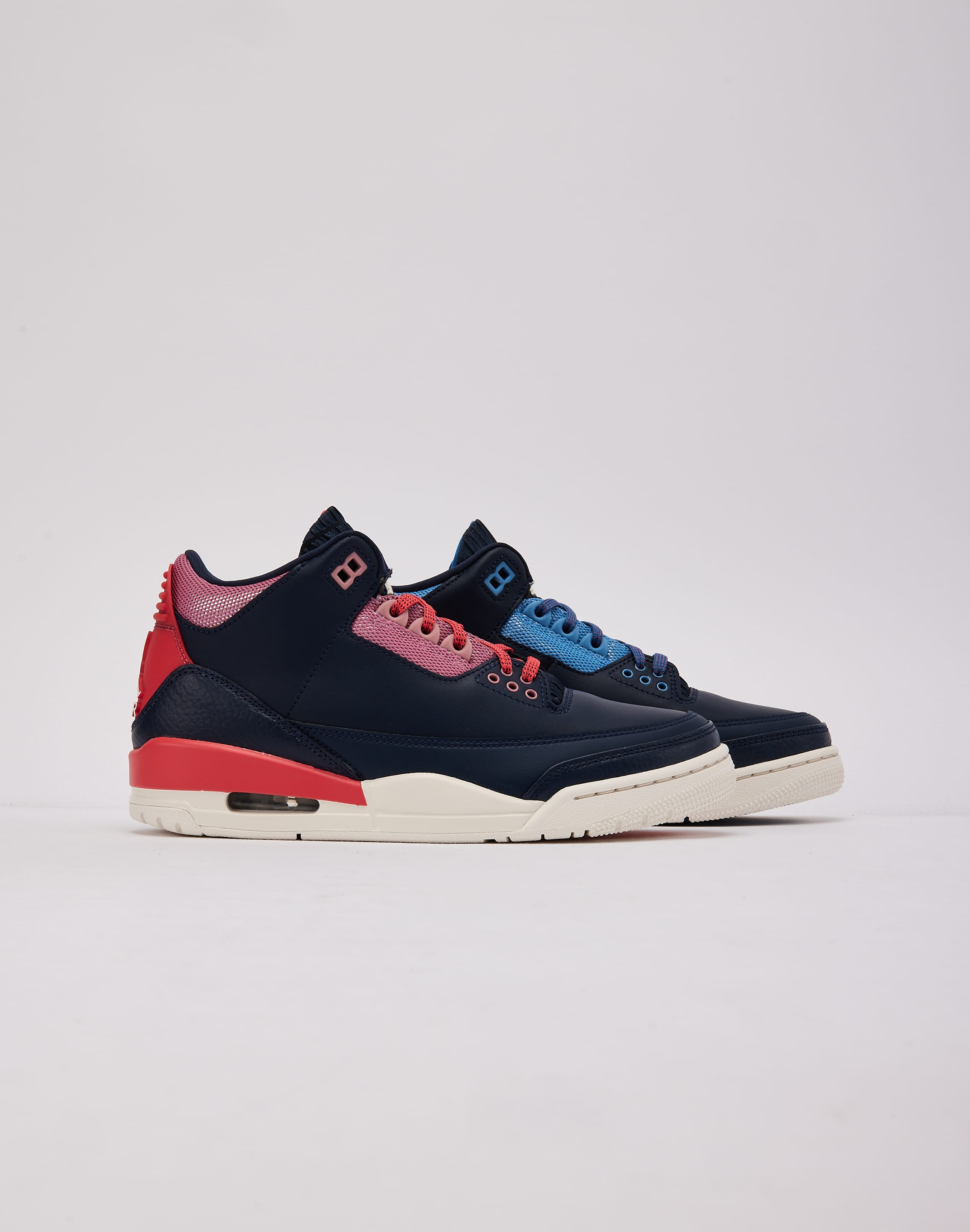 Photo of Jordan Air Jordan 3 Retro 'Sports Renaissance'