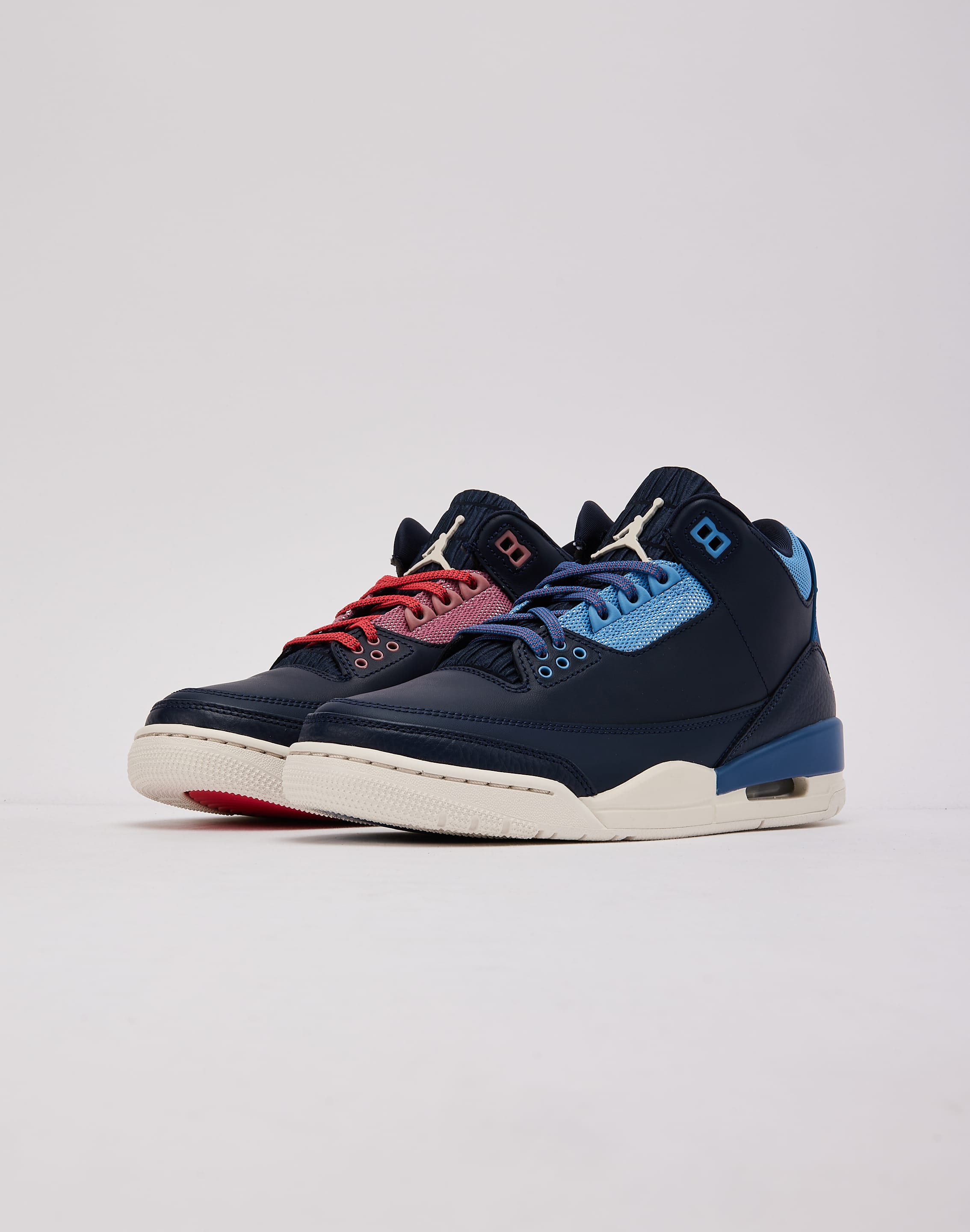 Photo of Jordan Air Jordan 3 Retro 'Sports Renaissance'