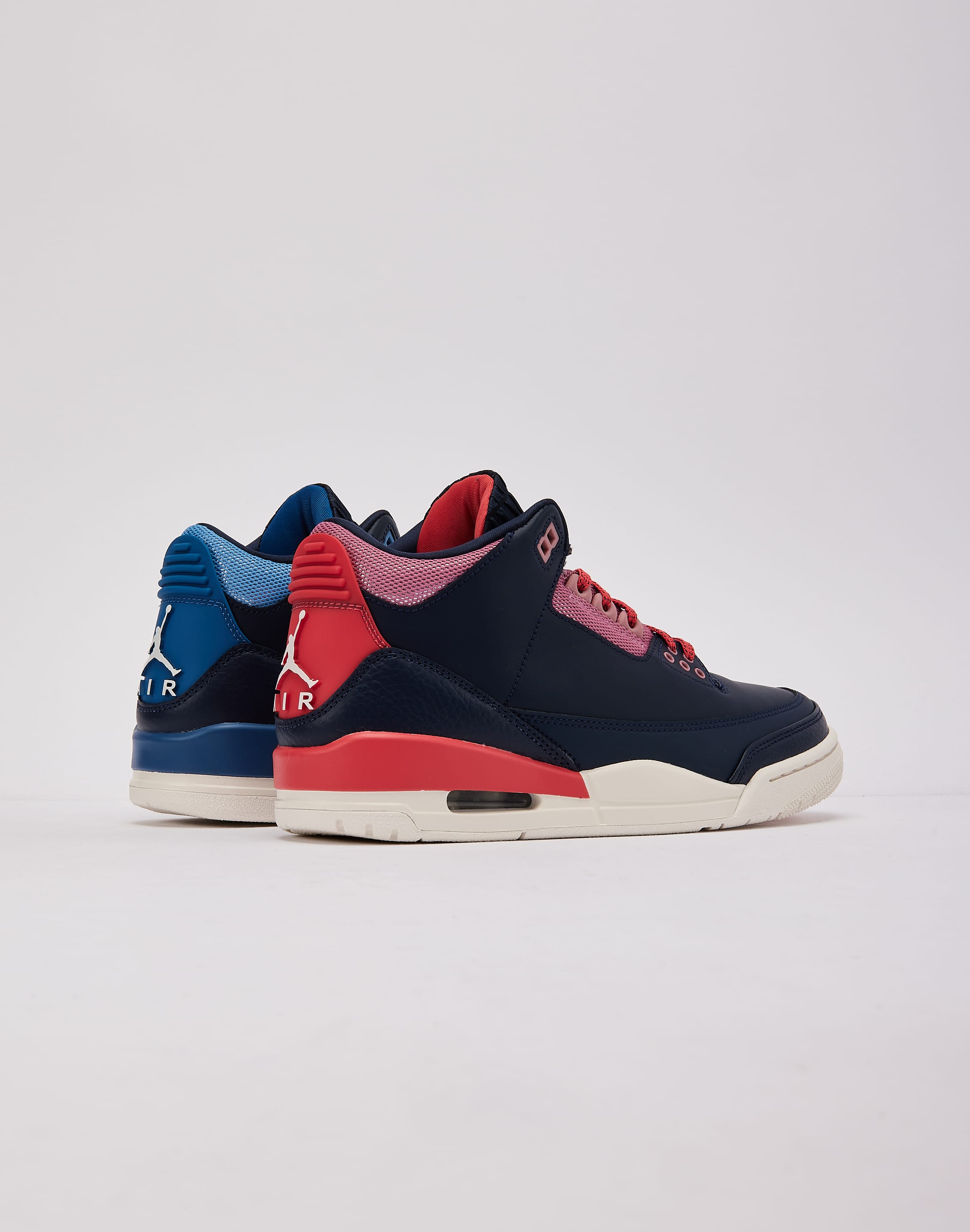 Photo of Jordan Air Jordan 3 Retro 'Sports Renaissance'