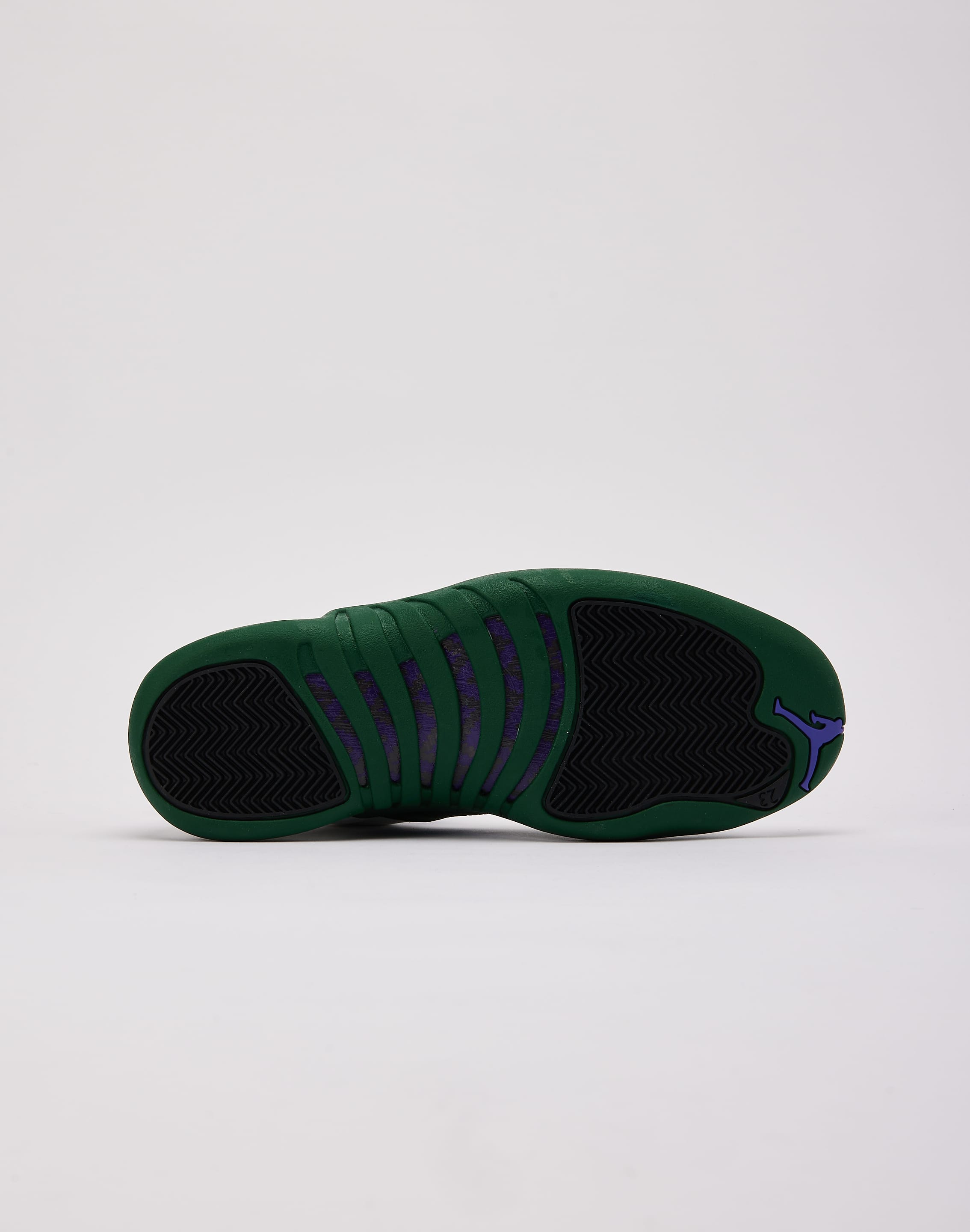 Photo of Jordan Air Jordan 12 Retro 'Summit White and Gorge Green' Grade-School