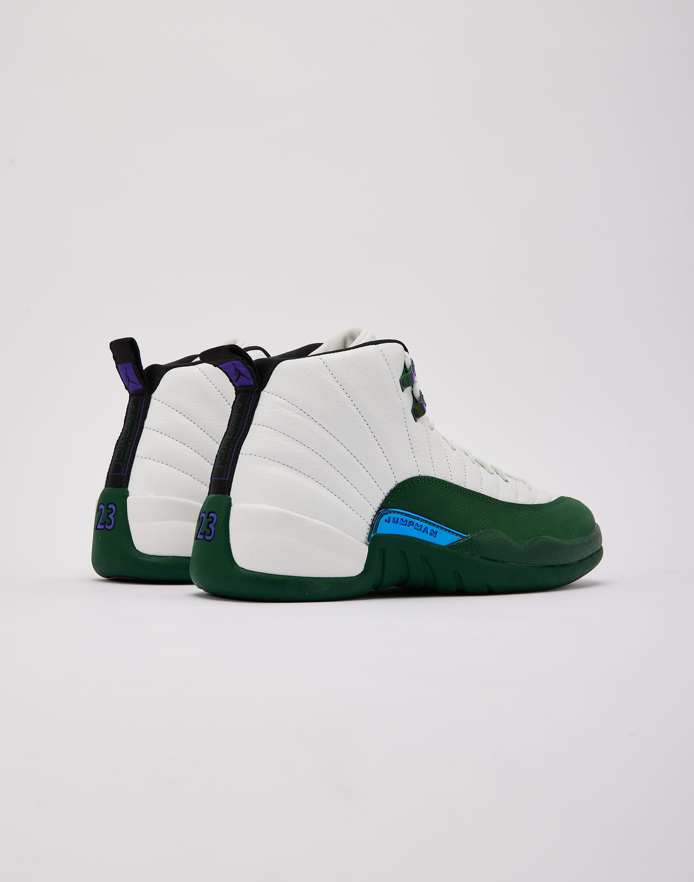 Photo of Jordan Air Jordan 12 Retro 'Summit White and Gorge Green' Grade-School