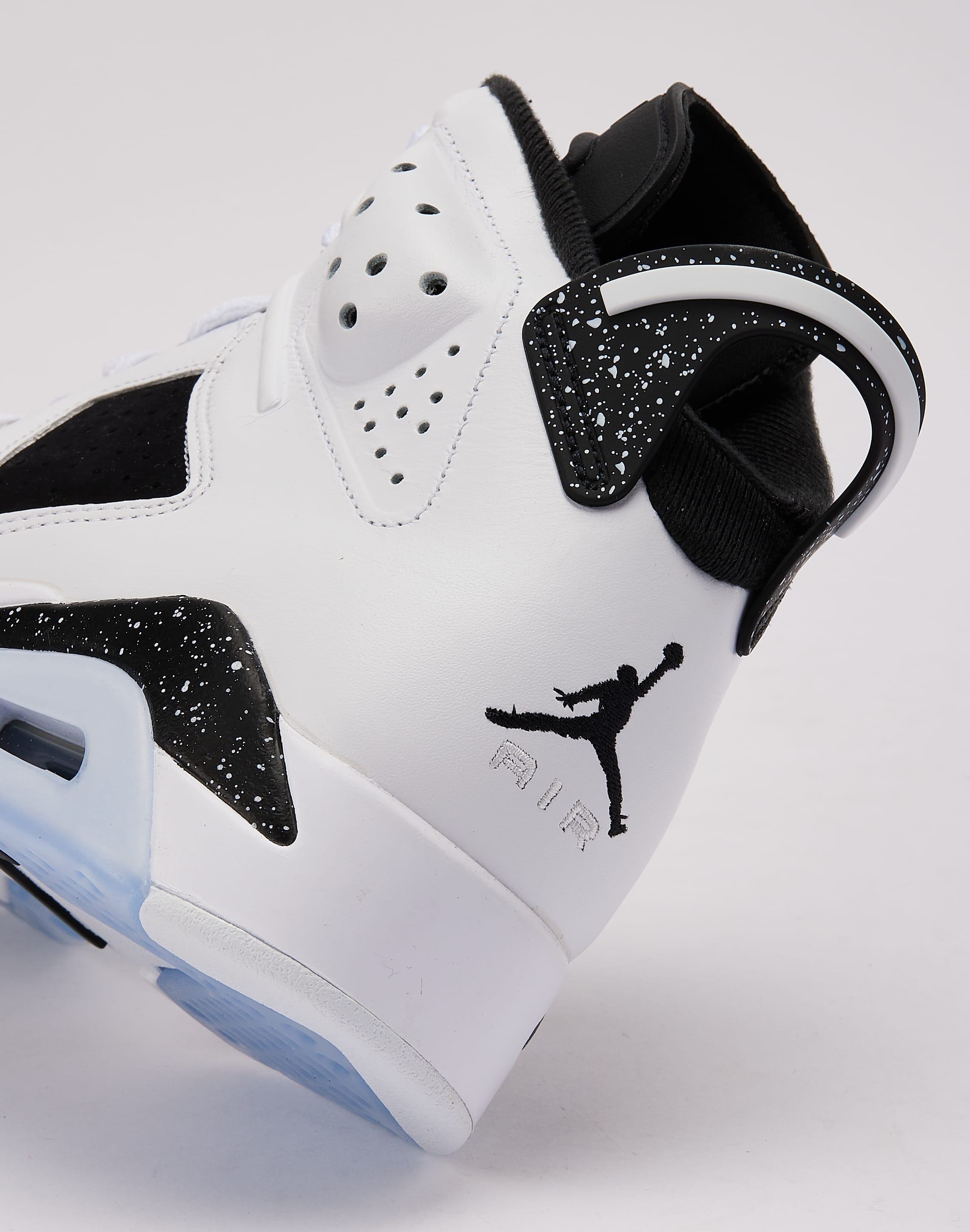 Photo of Jordan Air Jordan 6 Retro 'Oreo'
