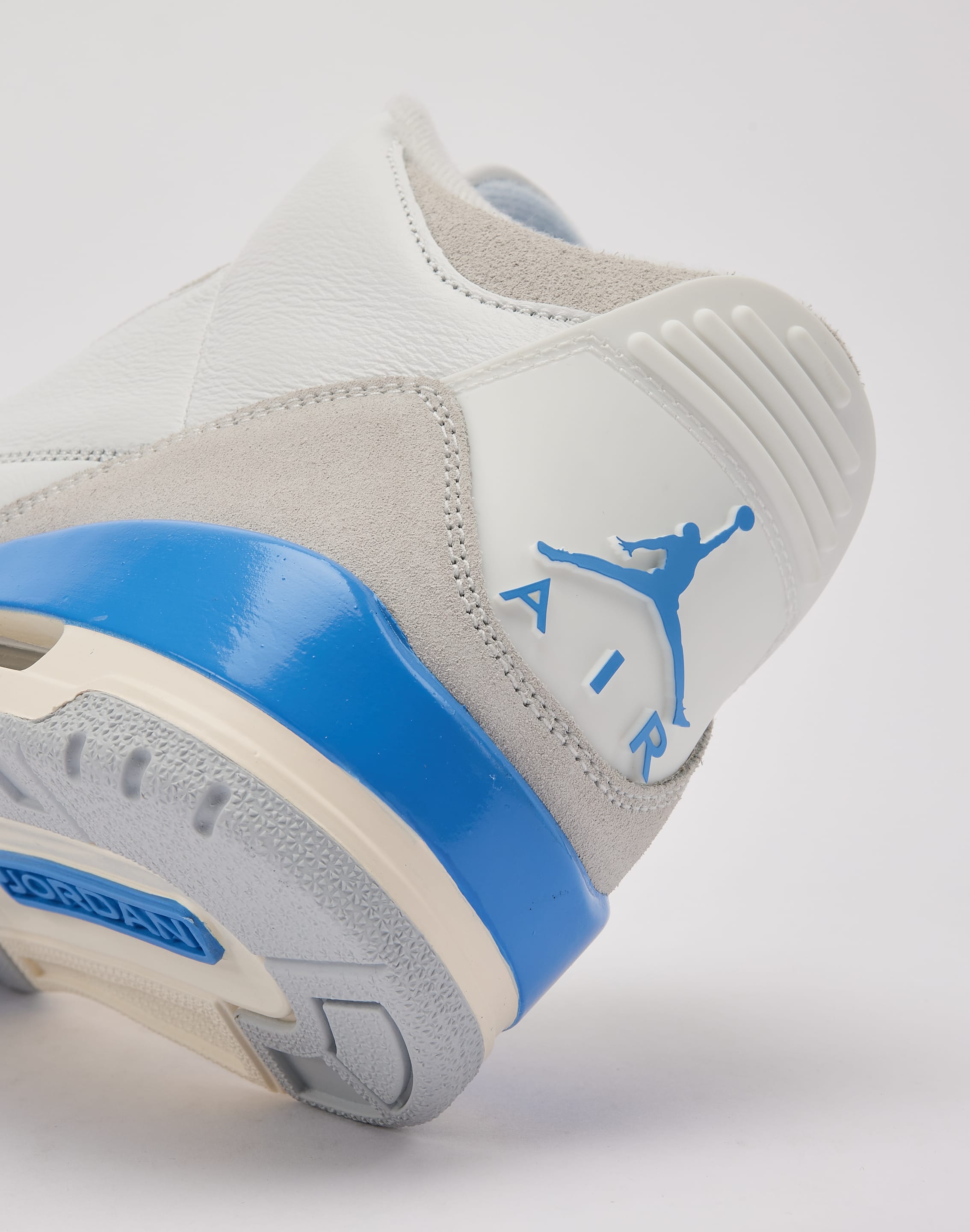 Jordan Air Jordan 3 Retro 'Lucky Shorts'