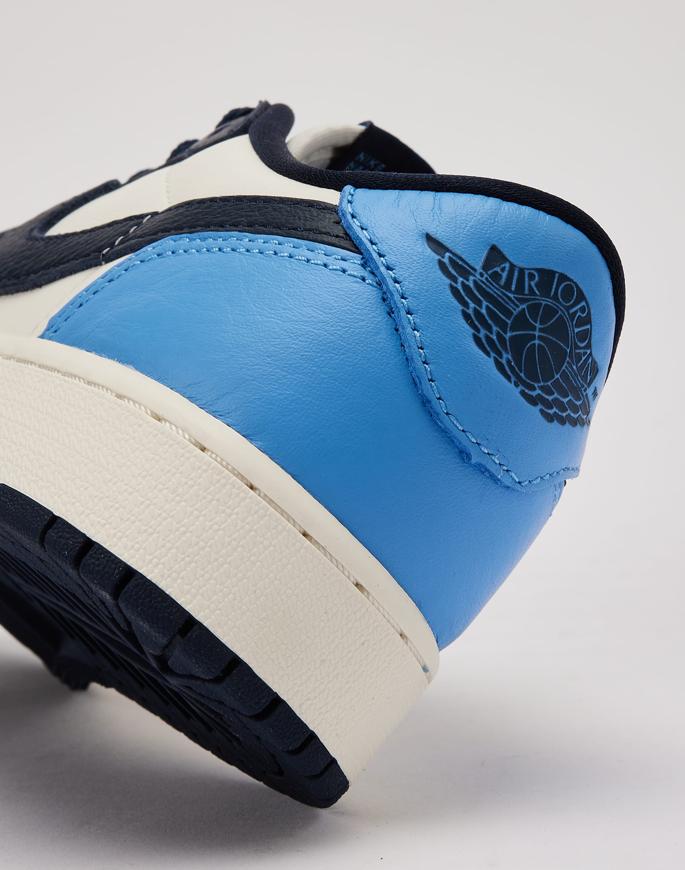 Jordan Rustic Grade Jordan Air Jordan 1 Retro Low OG 'Obsidian' Grade-School – DTLR