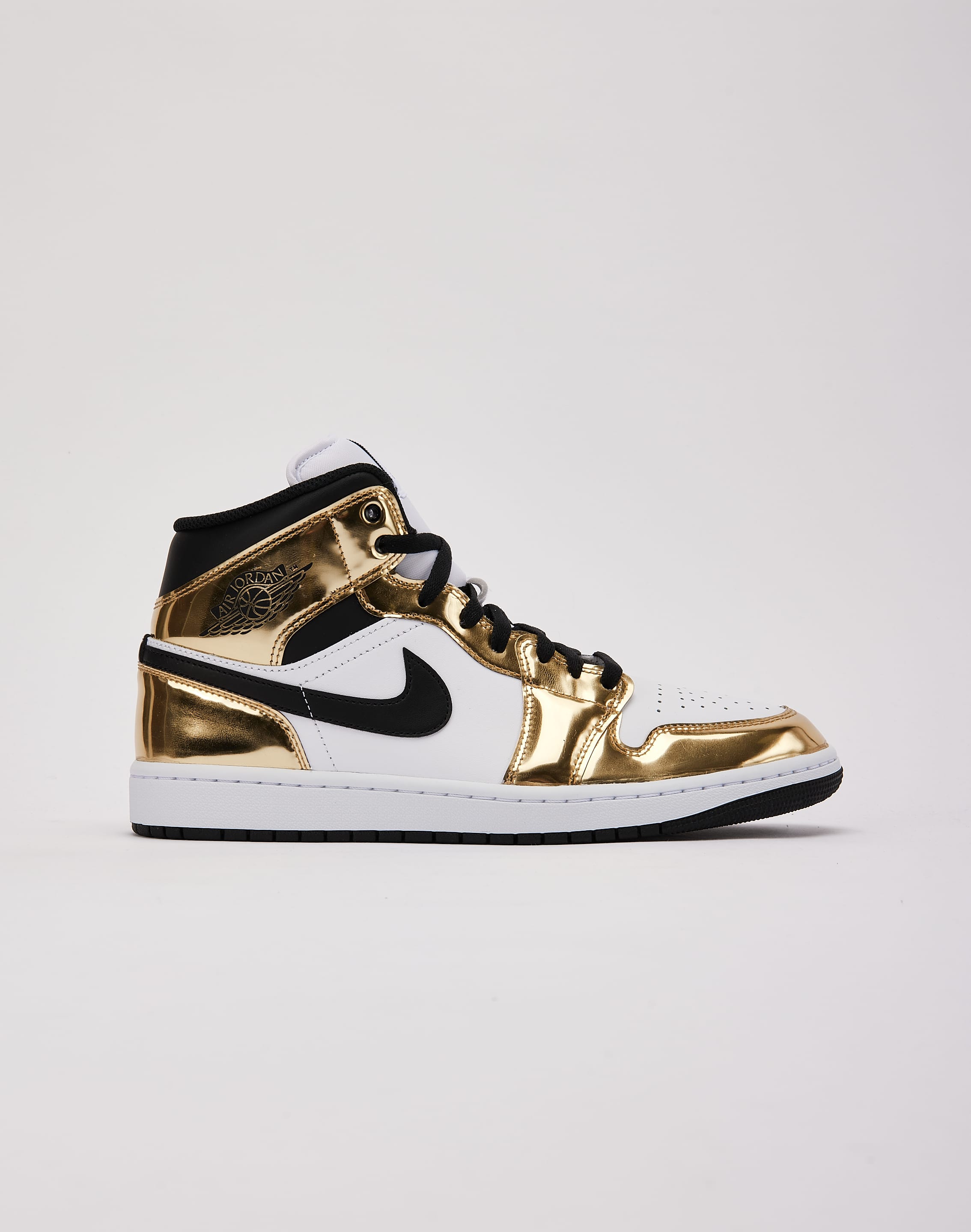 Photo of Jordan Air Jordan 1 Mid SE