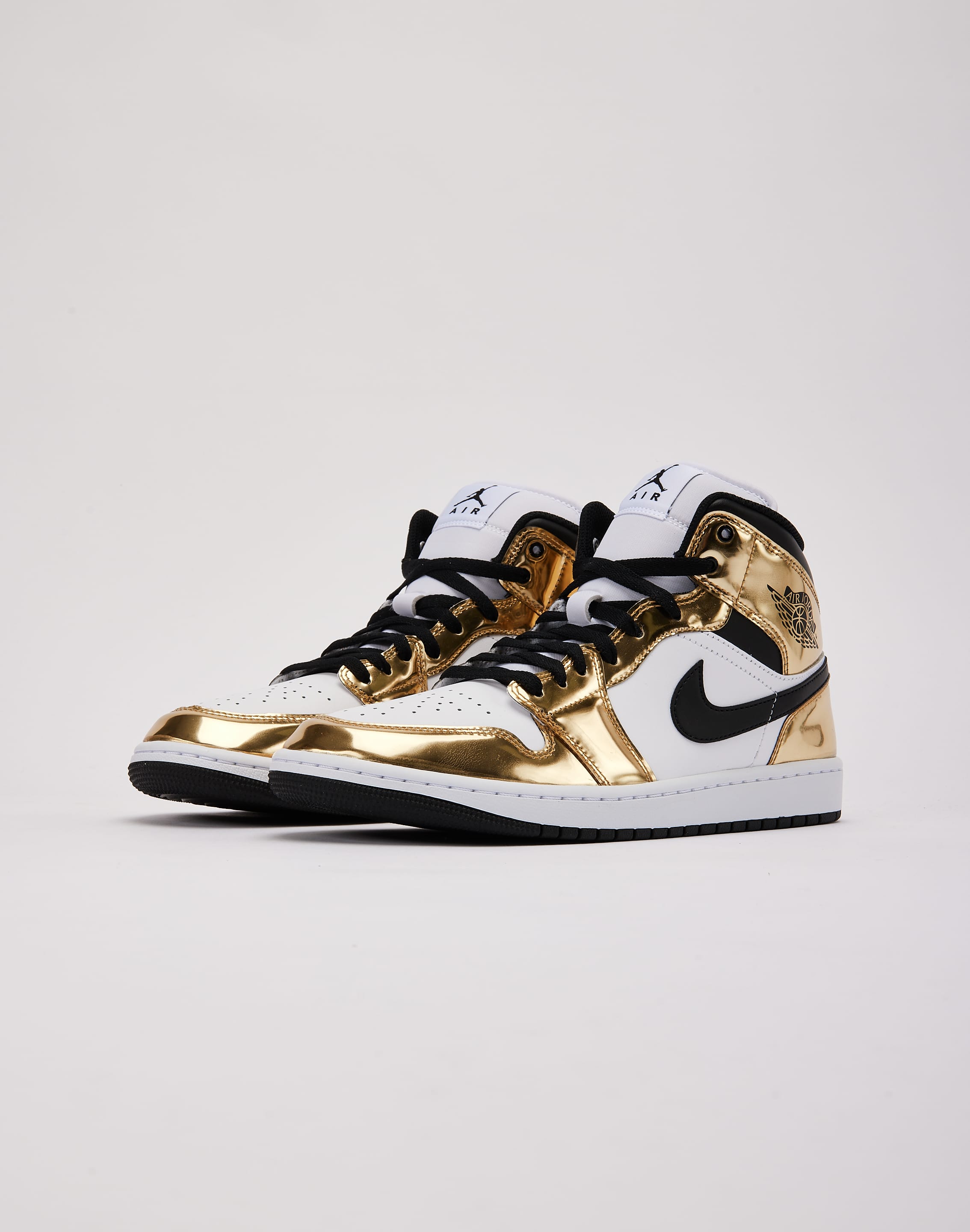 Photo of Jordan Air Jordan 1 Mid SE