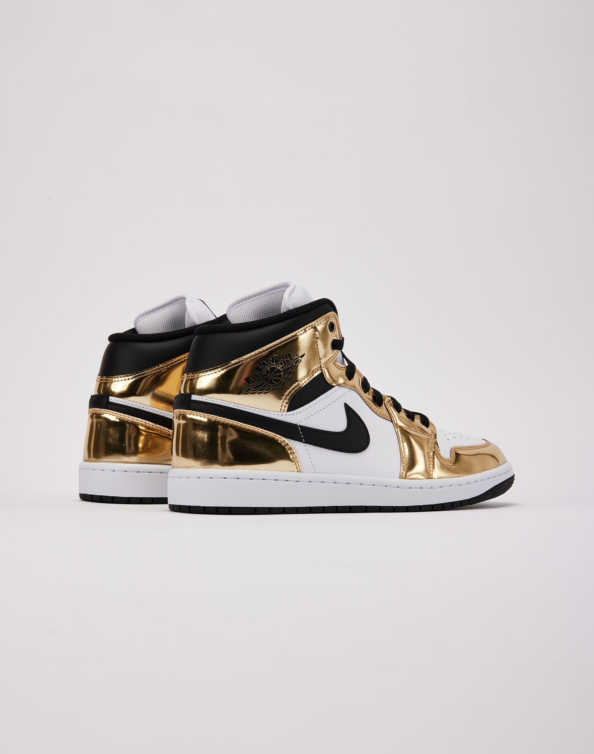 Photo of Jordan Air Jordan 1 Mid SE