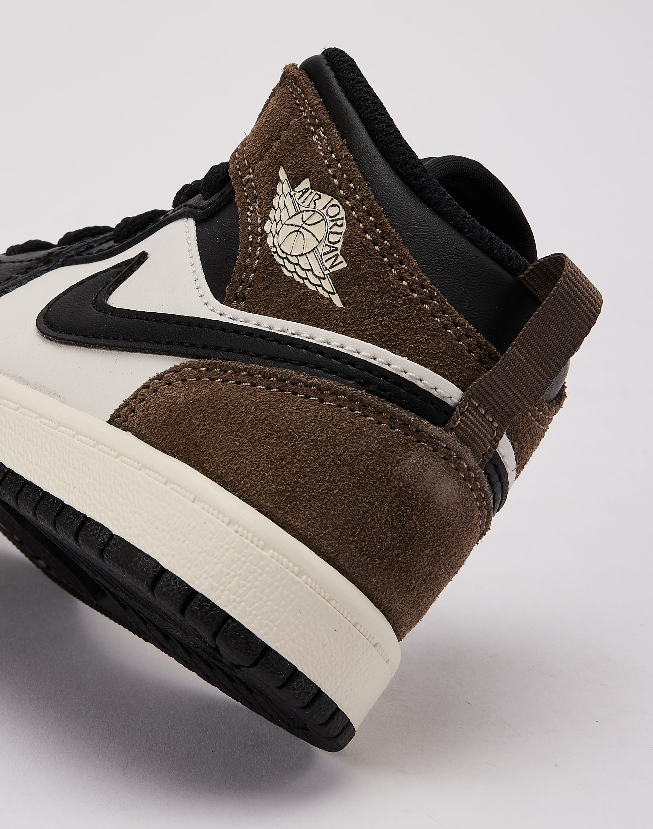 Photo of Jordan Air Jordan 1 Mid Pre-School
