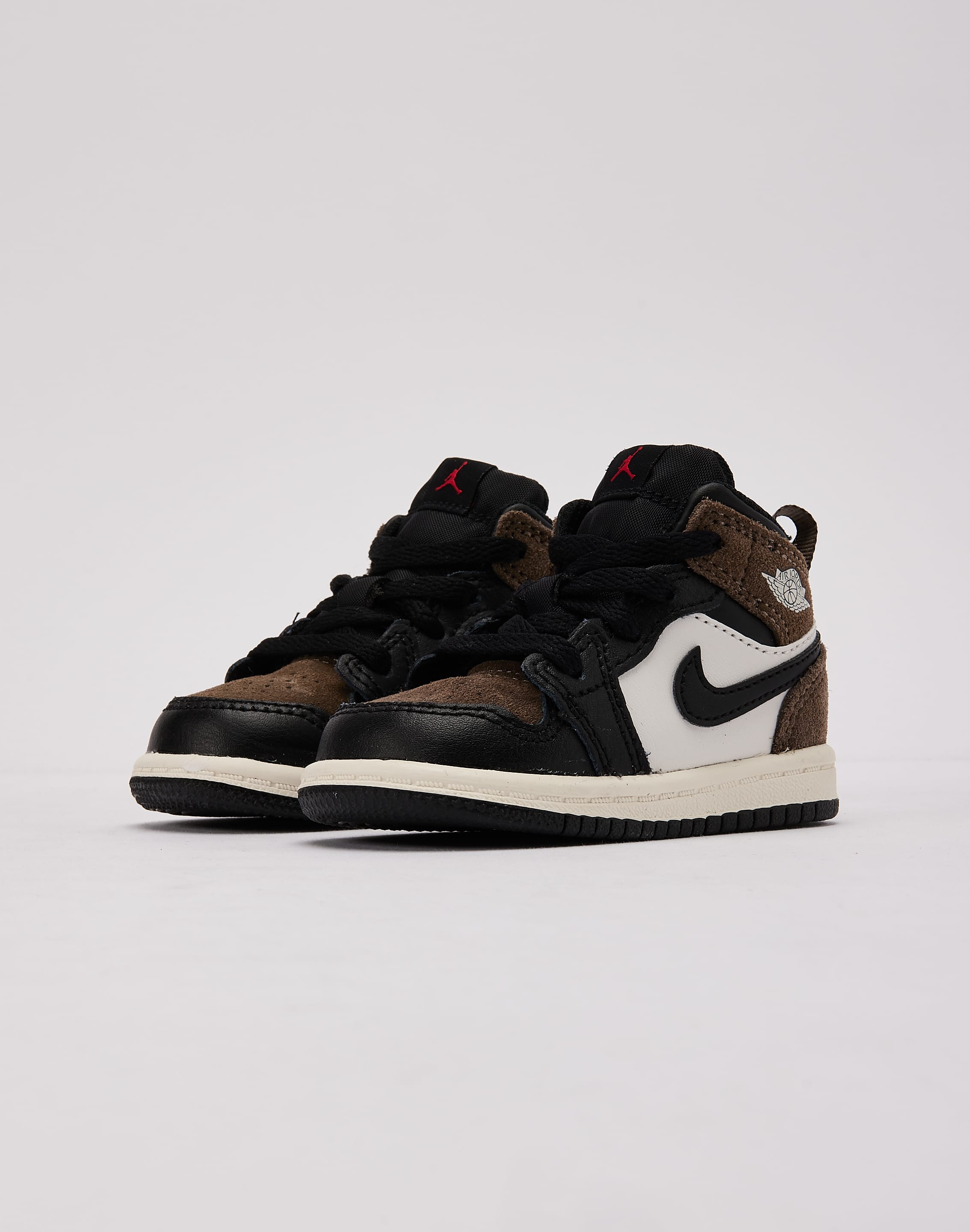 Photo of Jordan Air Jordan 1 Mid Toddler