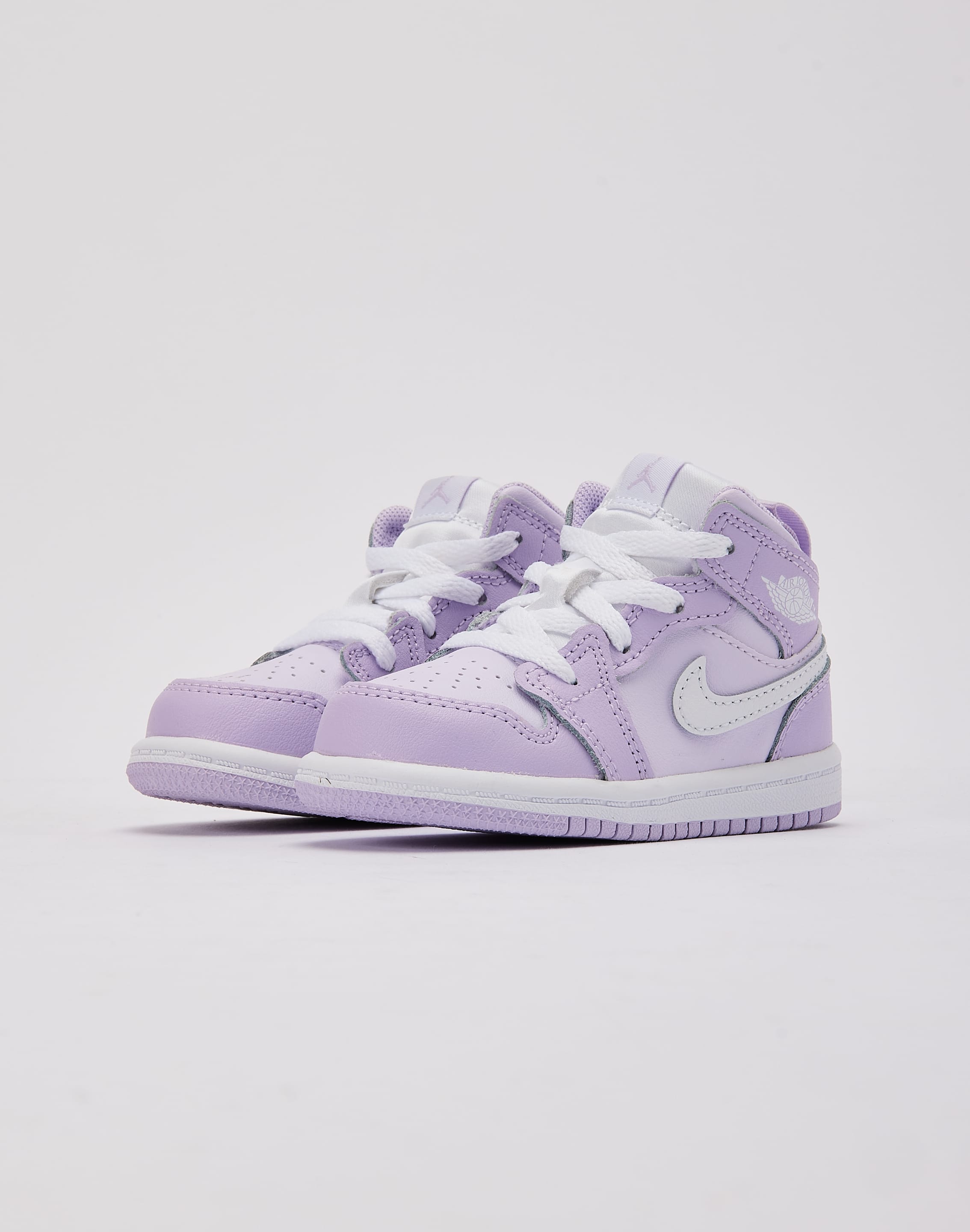 Photo of Jordan Air Jordan 1 Mid Toddler