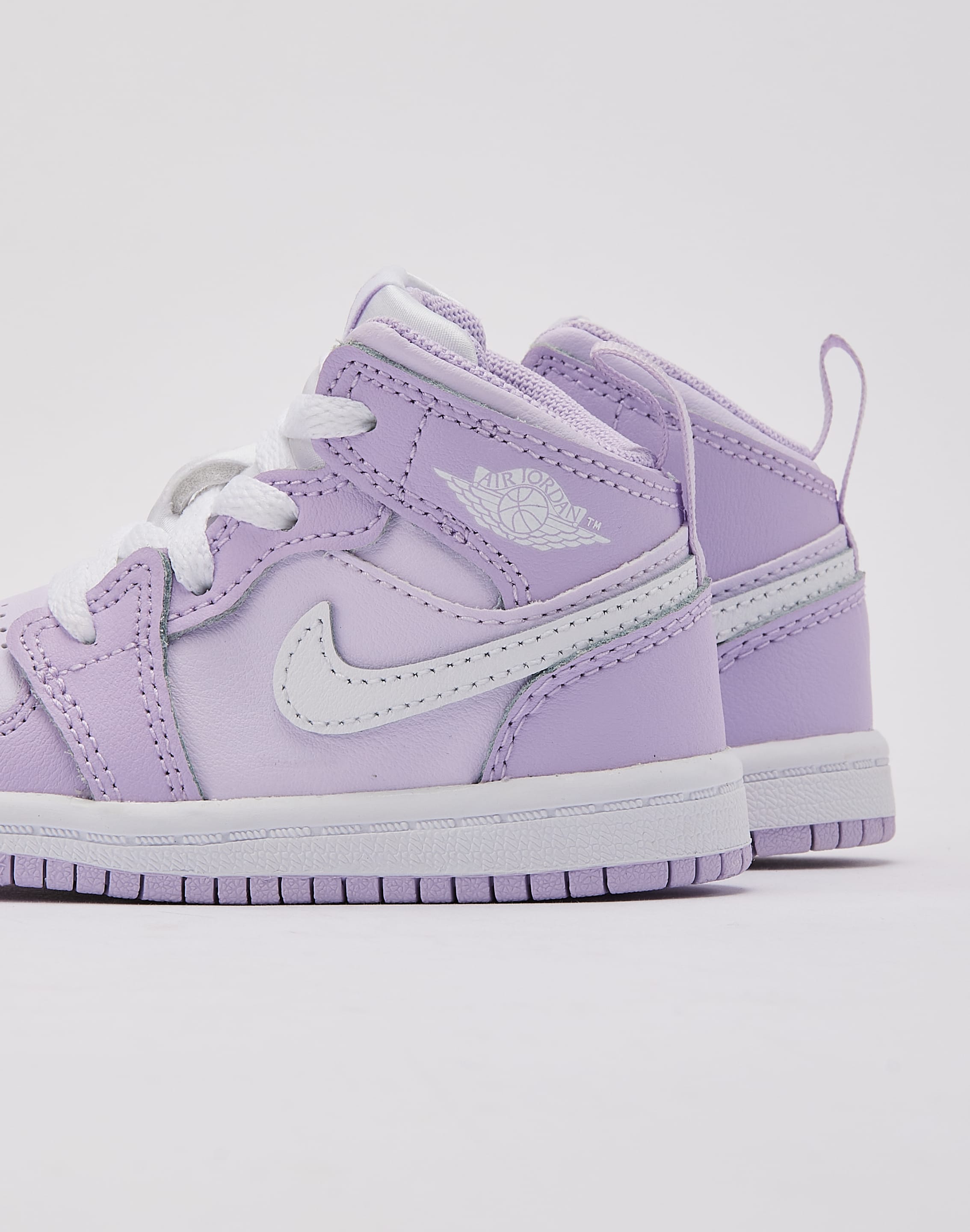 Photo of Jordan Air Jordan 1 Mid Toddler