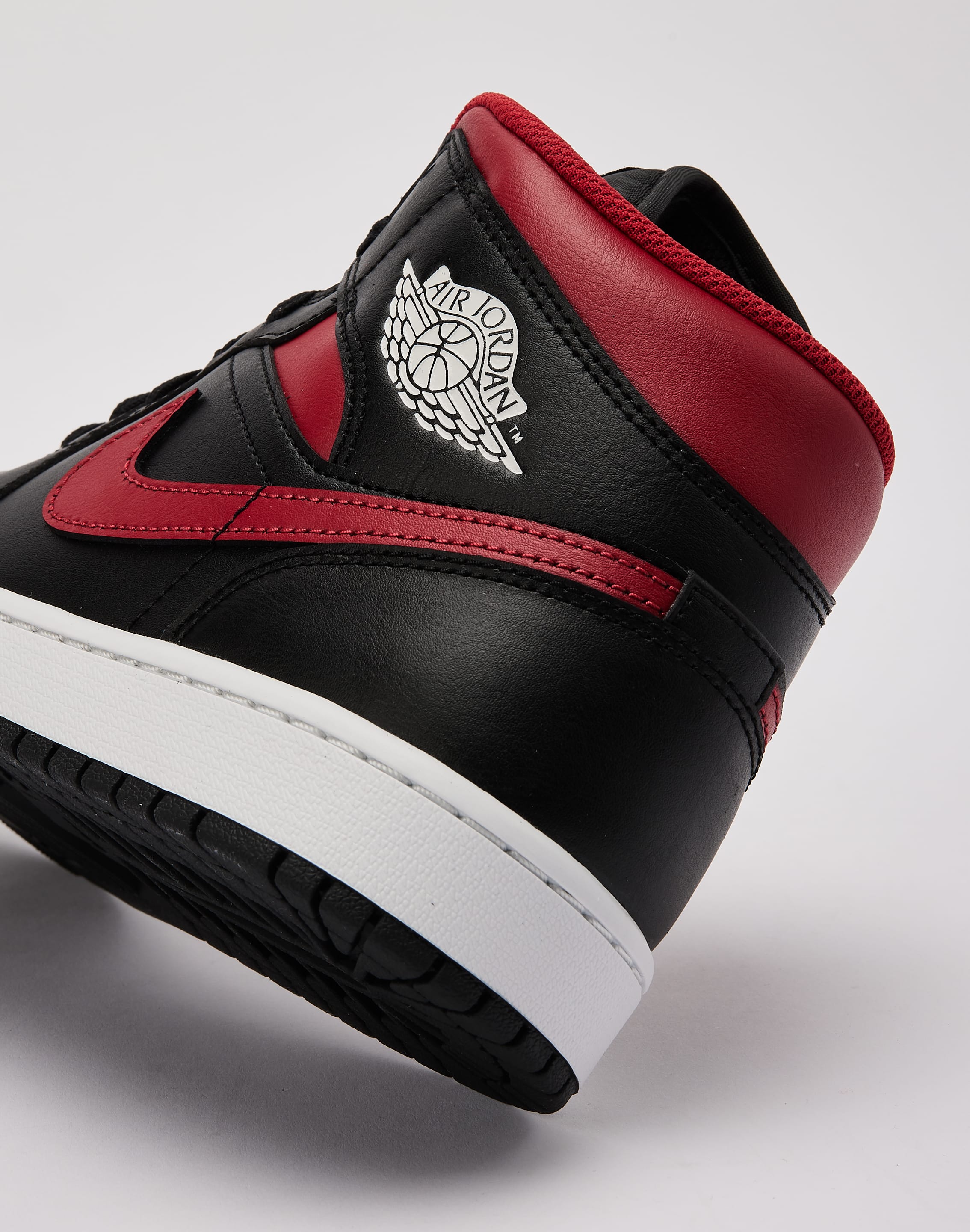 Jordan Air Jordan 1 Mid