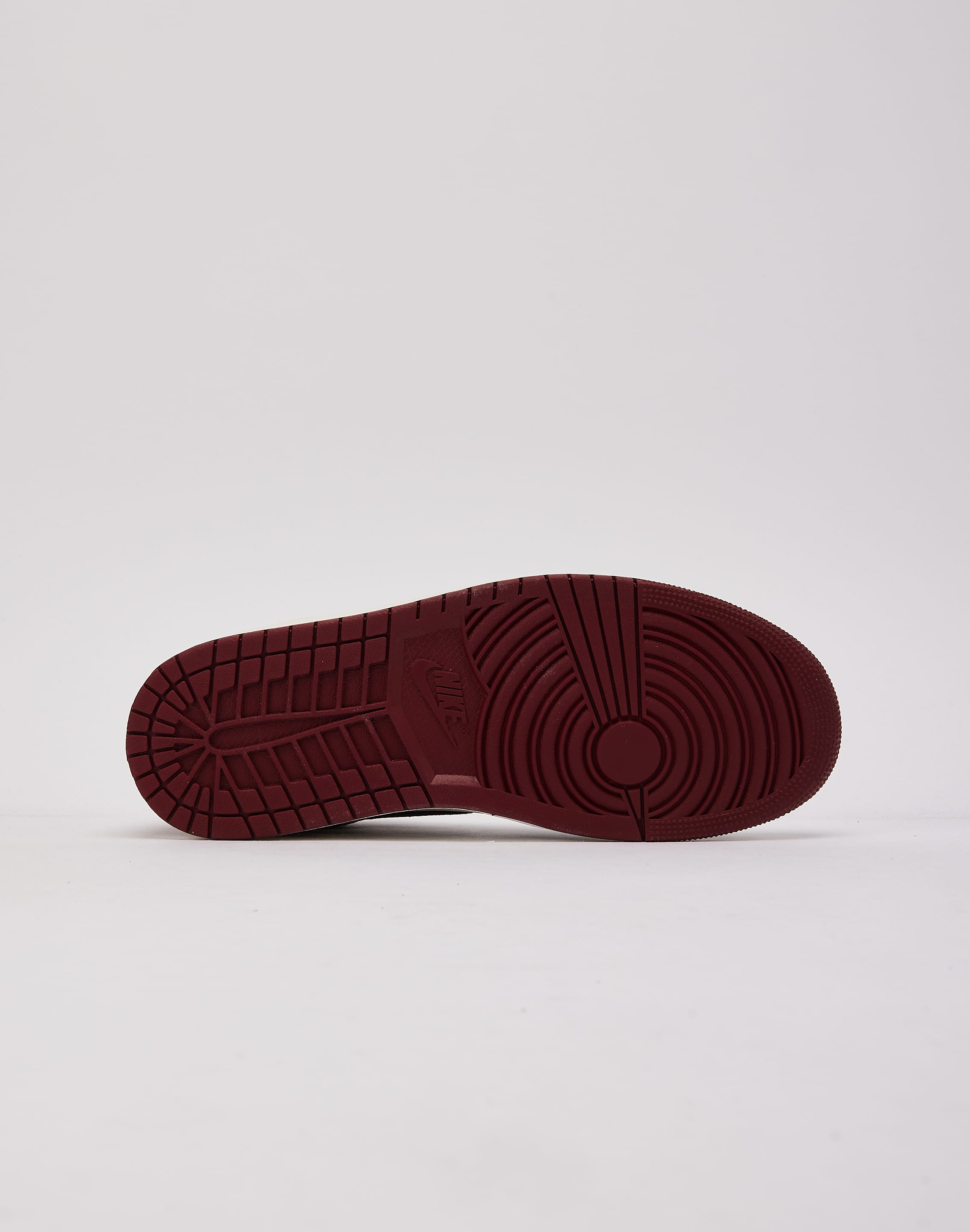 Photo of Jordan Air Jordan 1 Retro High OG 'Love Letter'