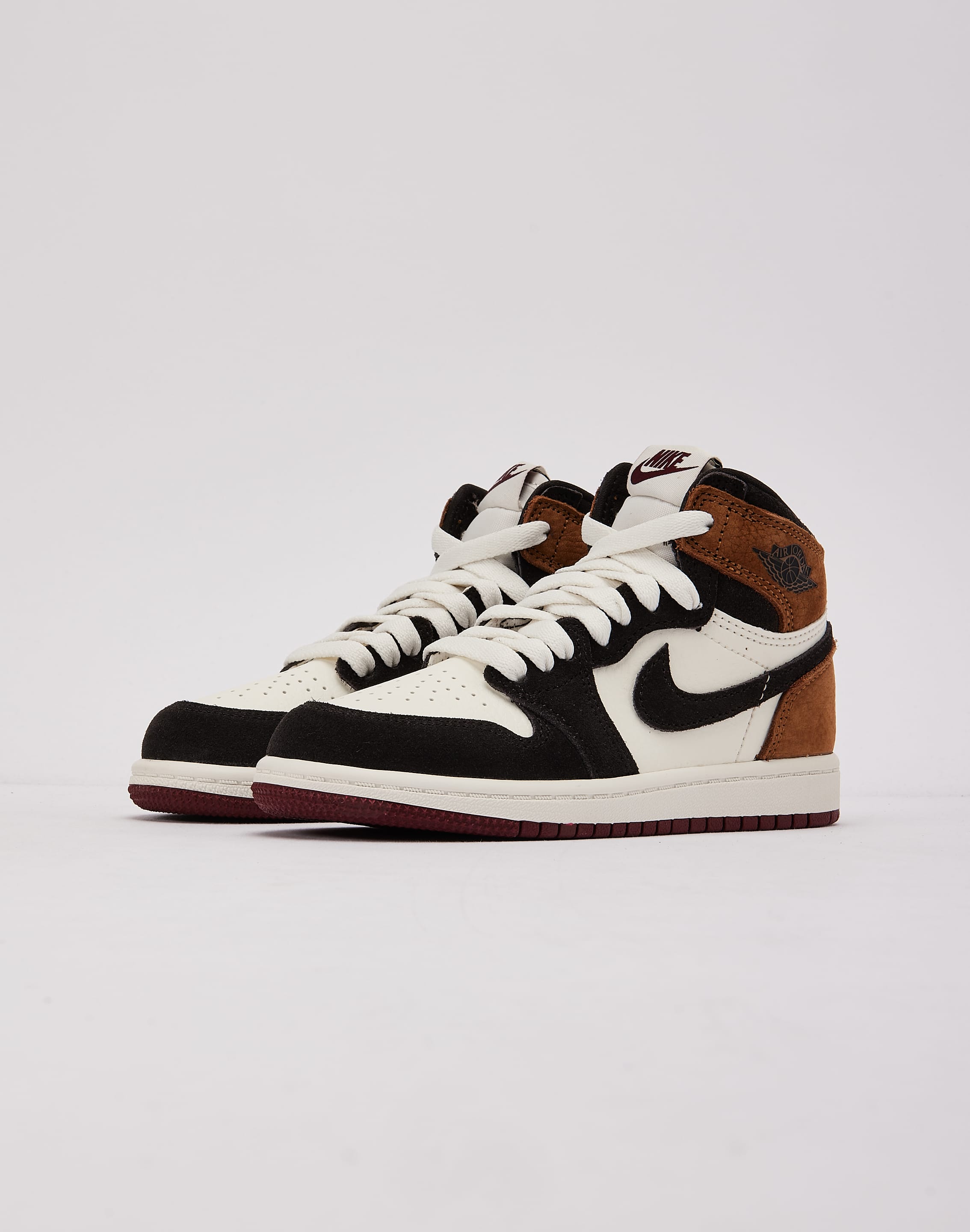 Photo of Jordan Air Jordan 1 Retro High OG 'Love Letter' Pre-School