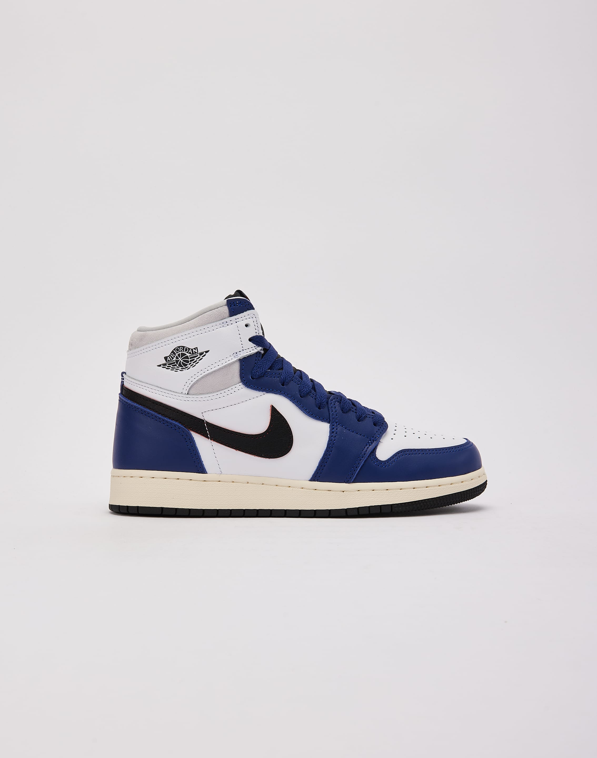 Sepatu Nike Air Jordan Retro High Bianche Mens Sneakers Nike Air