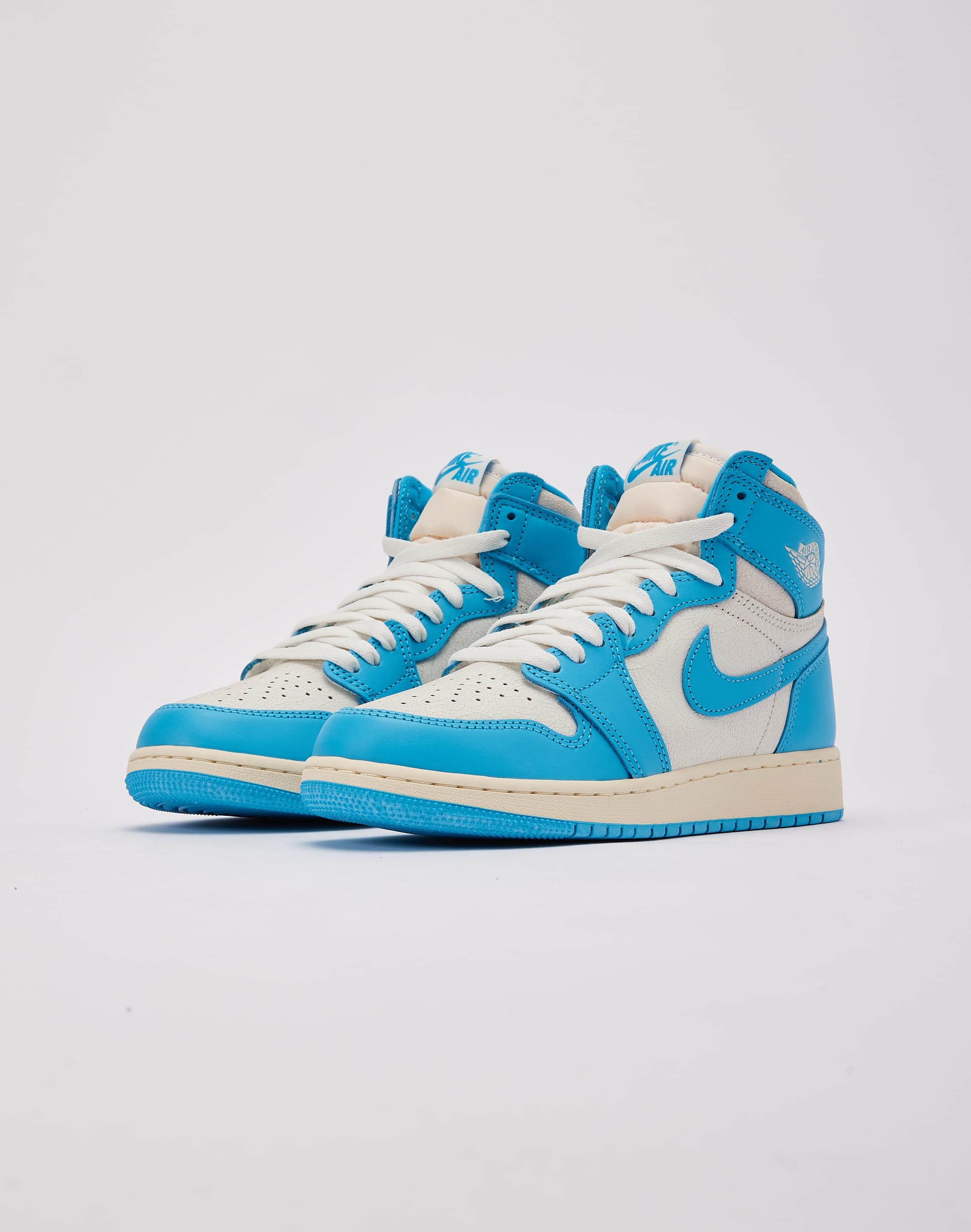 Jordan Air Jordan 1 Retro High OG 'UNC Reimagined' Grade-School