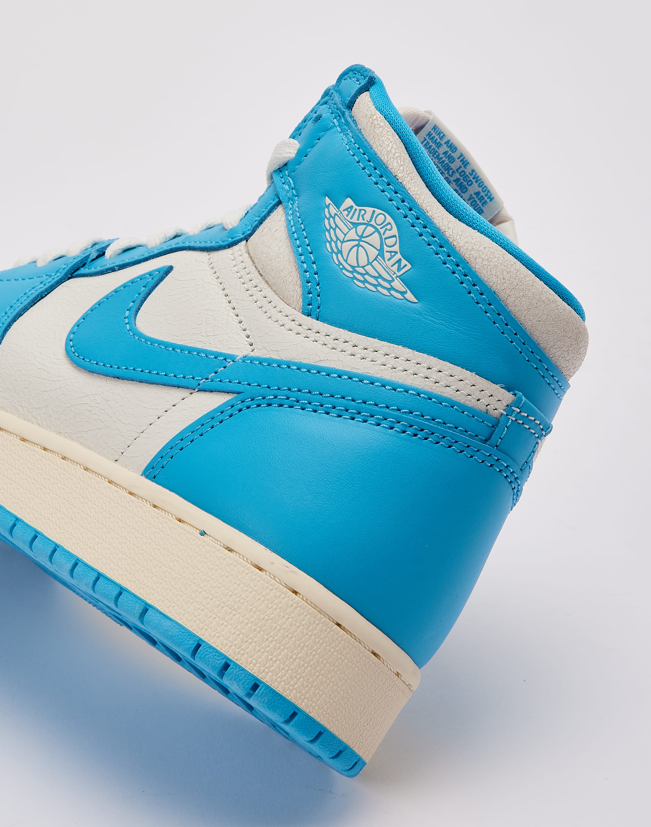 Jordan Air Jordan 1 Retro High OG 'UNC Reimagined' Grade-School