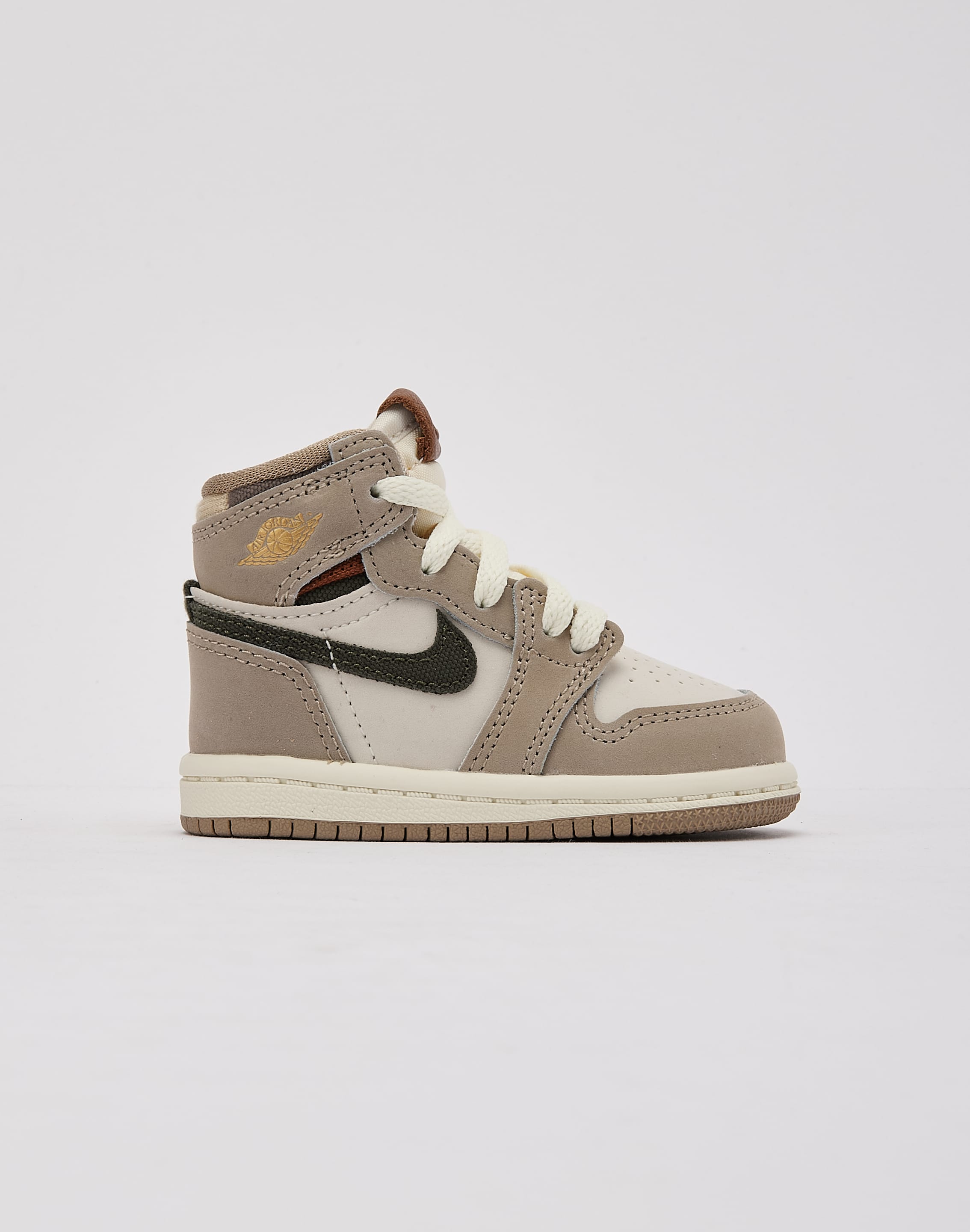 Photo of Jordan Air Jordan 1 Retro High OG 'Khaki and Sail’ Toddler