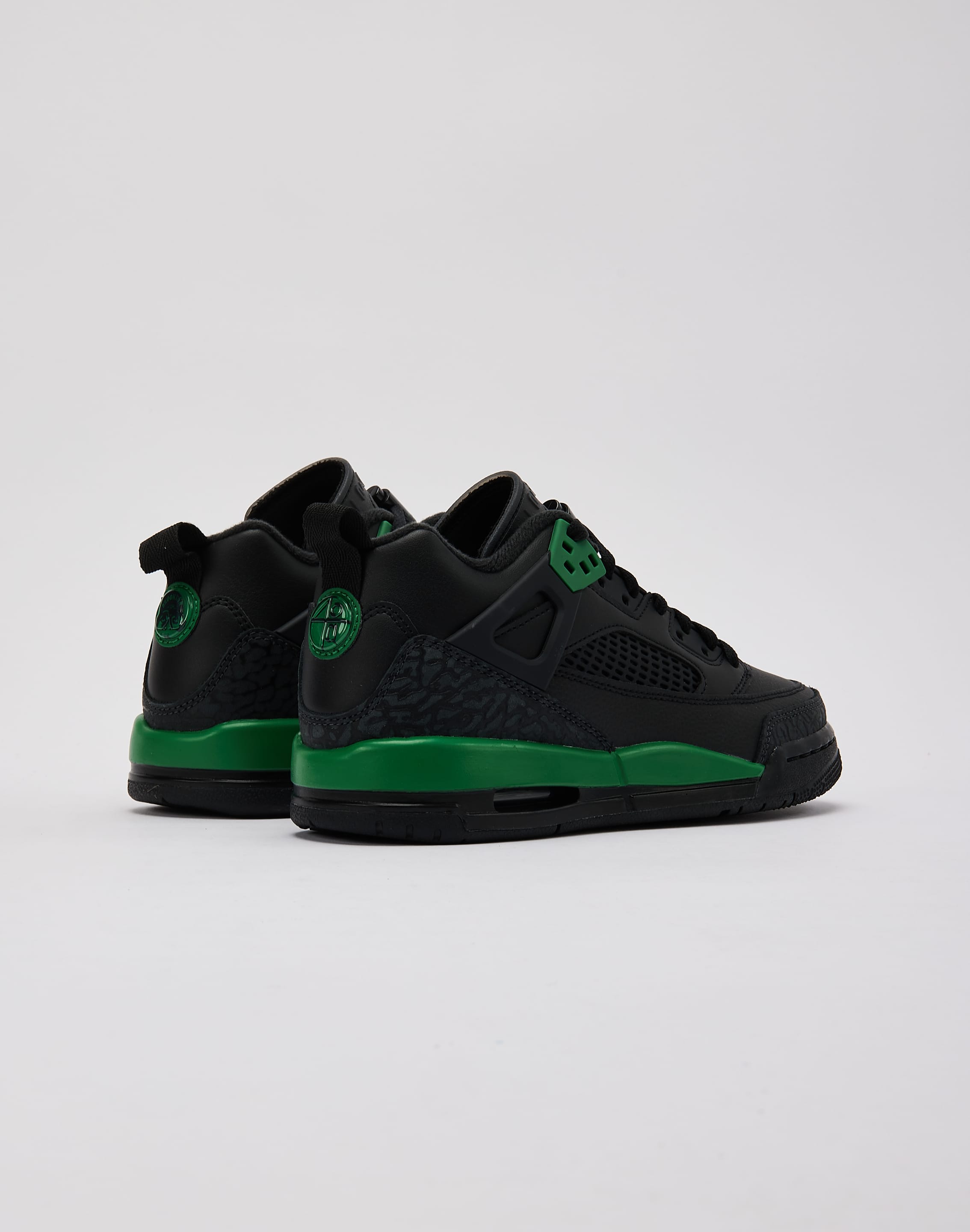 Jordan Spizike Low Grade-School