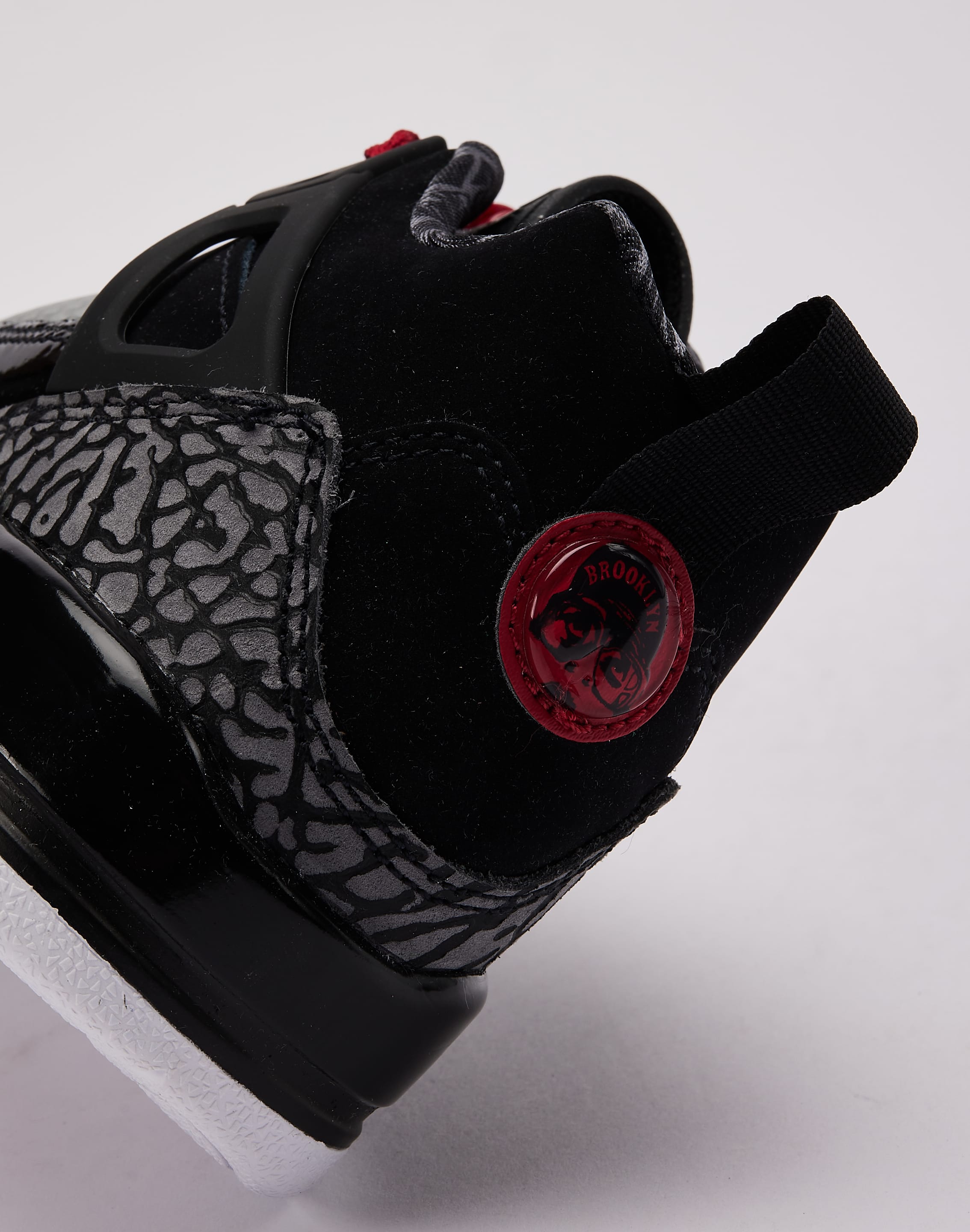 dtlr.com is where to buy