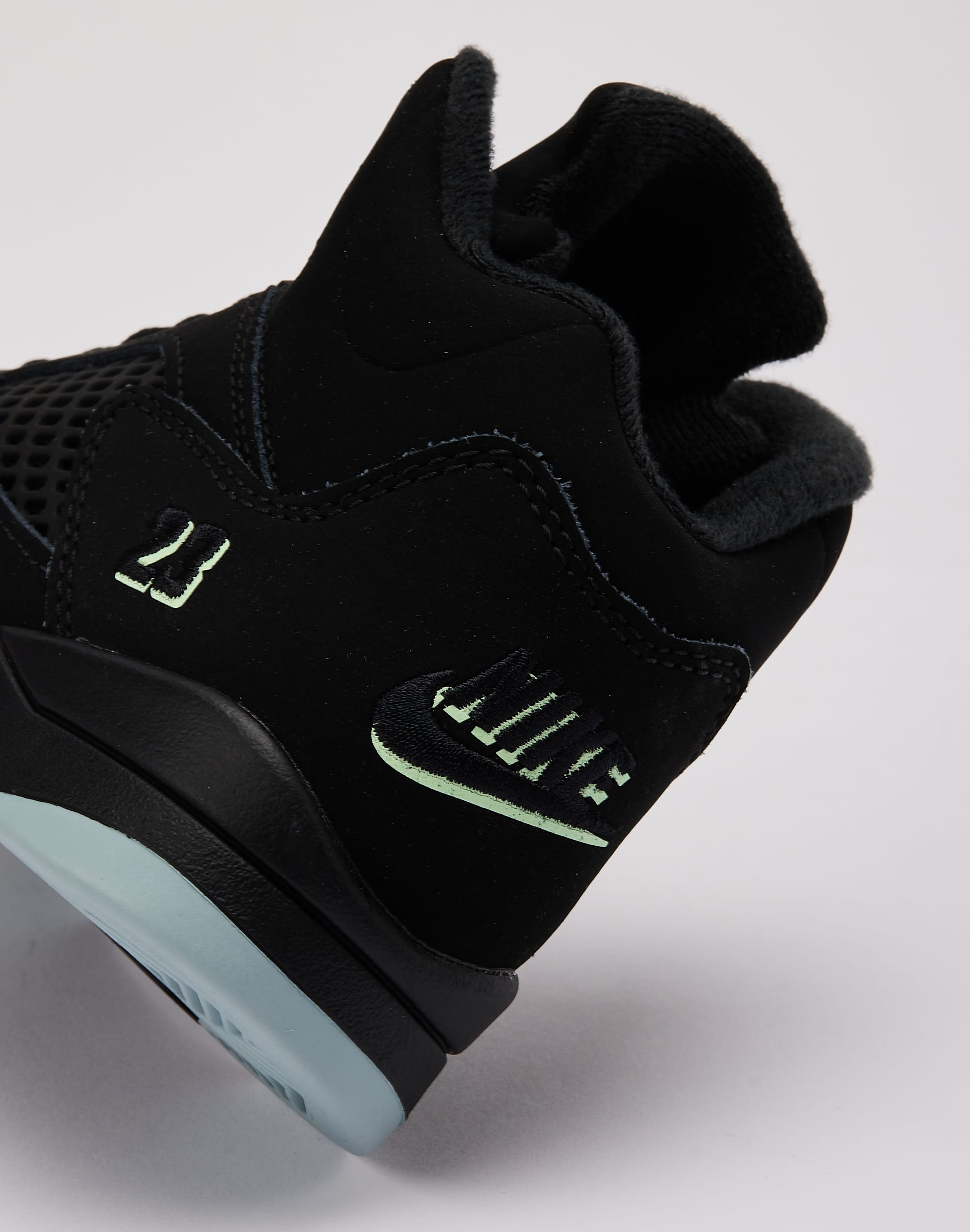 Photo of Jordan Air Jordan 5 Retro 'Halloween' Pre-School