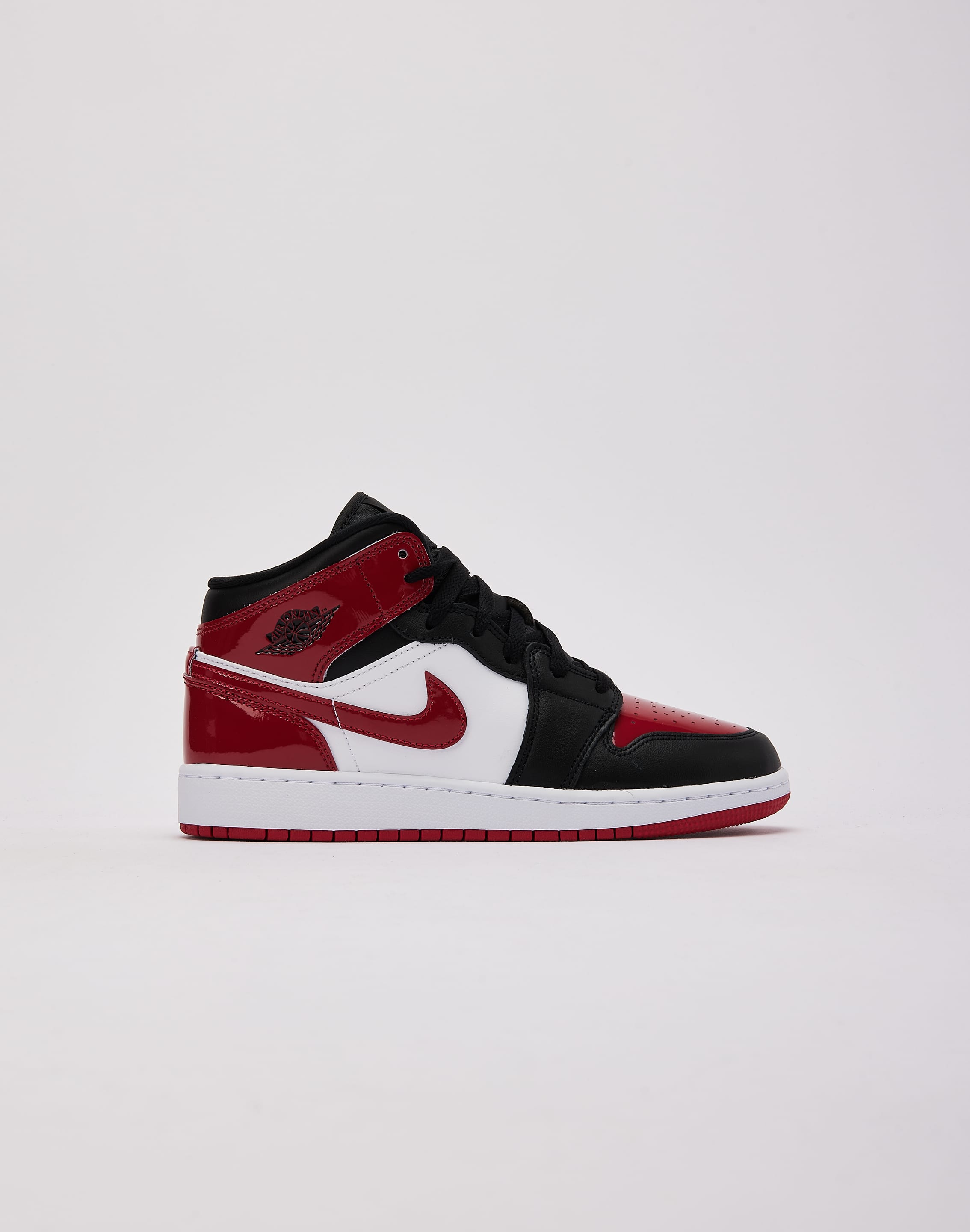 Jordan Air Jordan 1 Mid SE Grade-School – DTLR Jordan Air Jordan 1 Mid SE Grade-School – DTLR