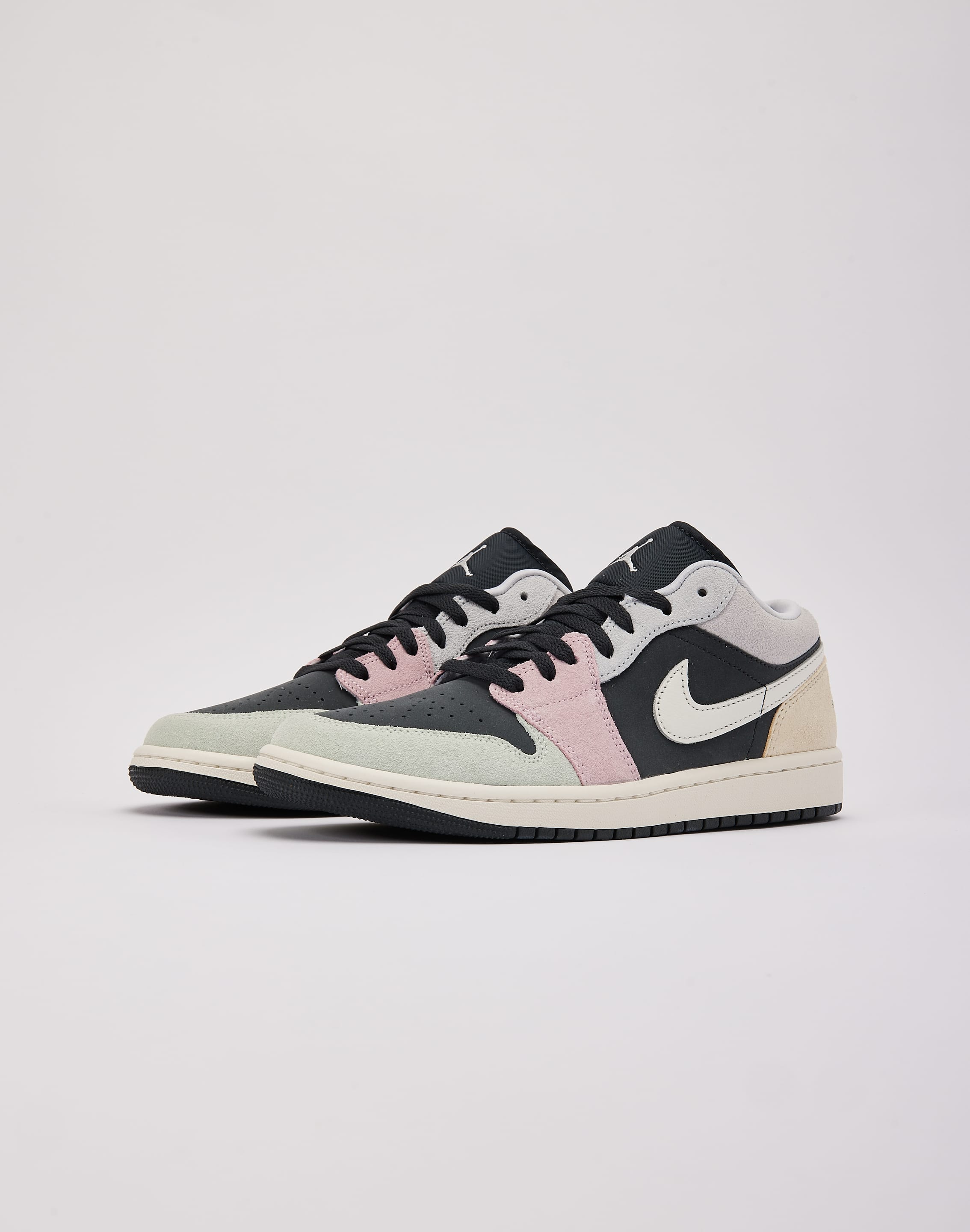 Photo of Jordan Air Jordan 1 Low SE