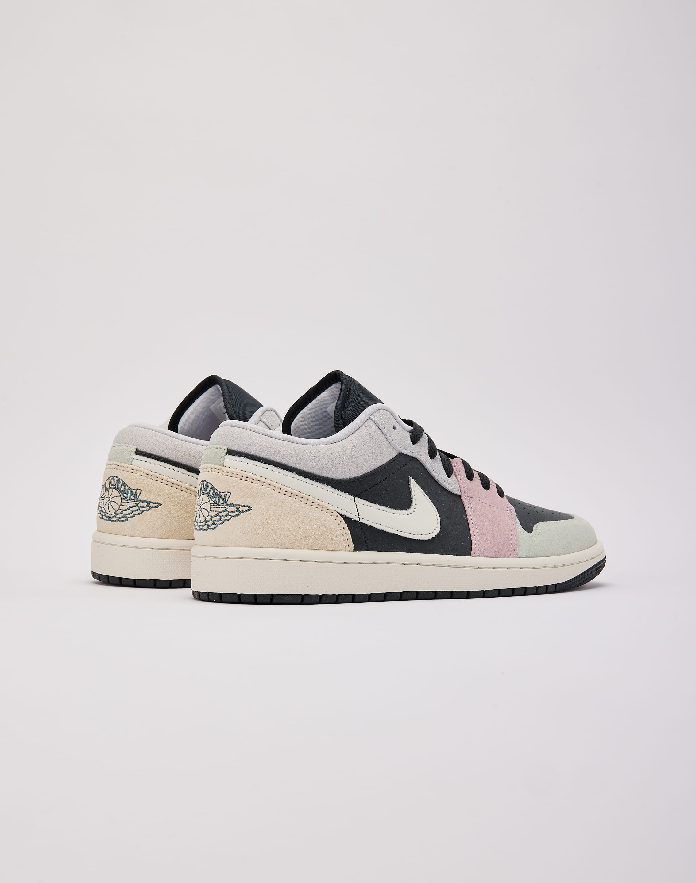 Photo of Jordan Air Jordan 1 Low SE