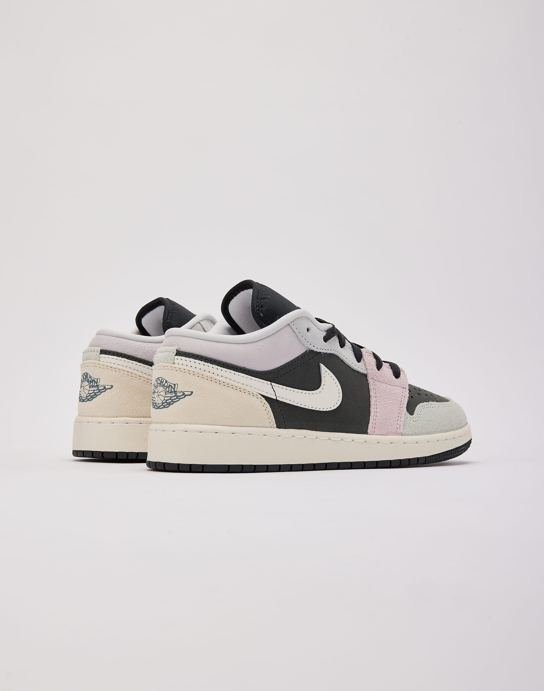 Photo of Jordan Air Jordan 1 Low SE Grade-School