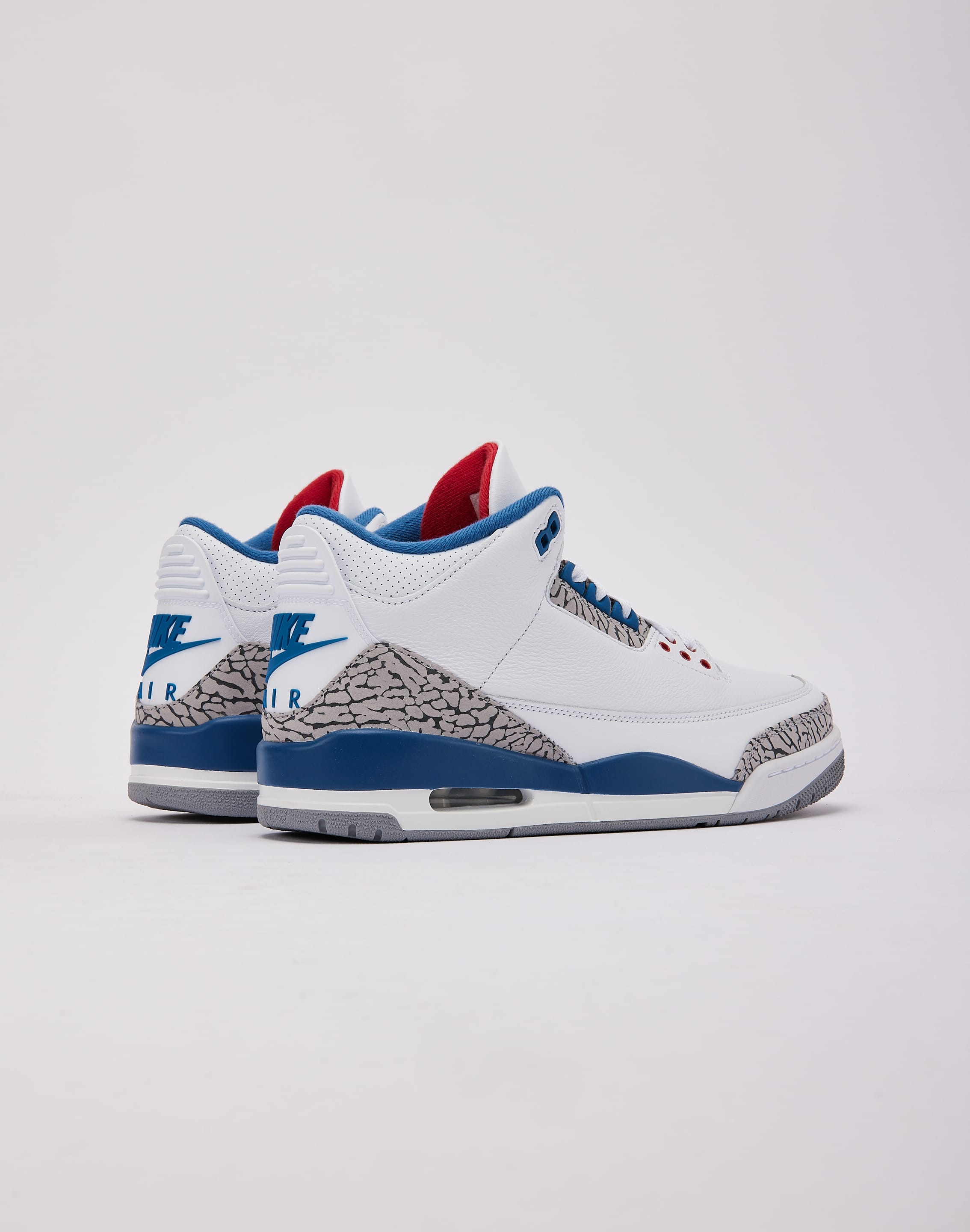Photo of Jordan  Air Jordan 3 Retro 'True Blue'