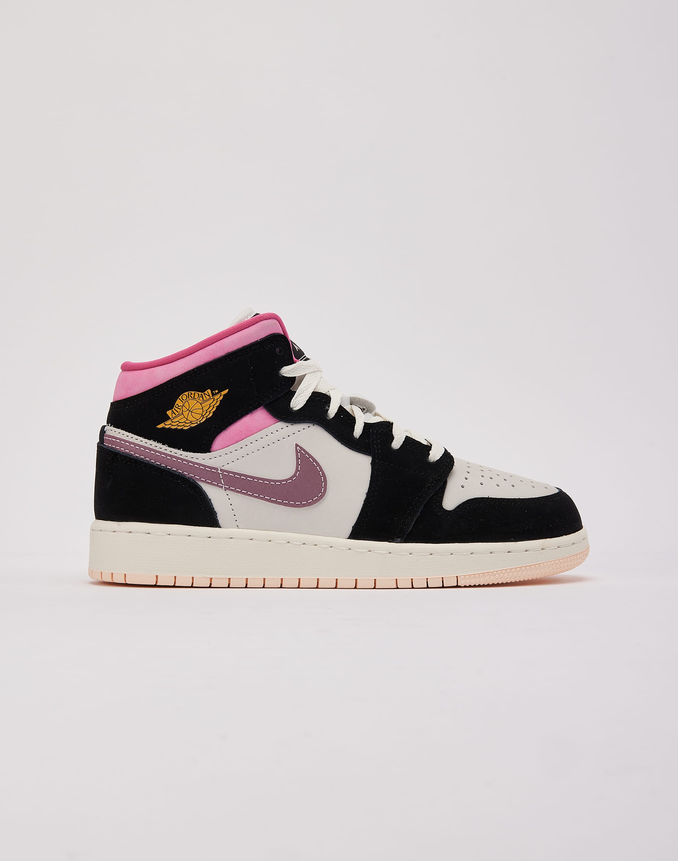 Photo of Jordan Air Jordan 1 Mid SE Grade-School